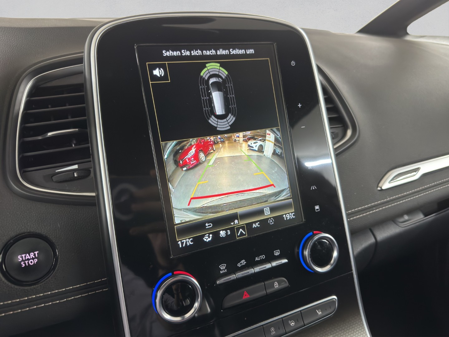 RENAULT Grand Scénic 1.3 16V Turbo Executive EDC-image-13