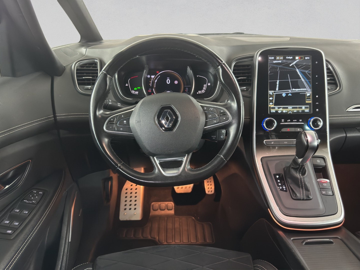 RENAULT Grand Scénic 1.3 16V Turbo Executive EDC-image-10
