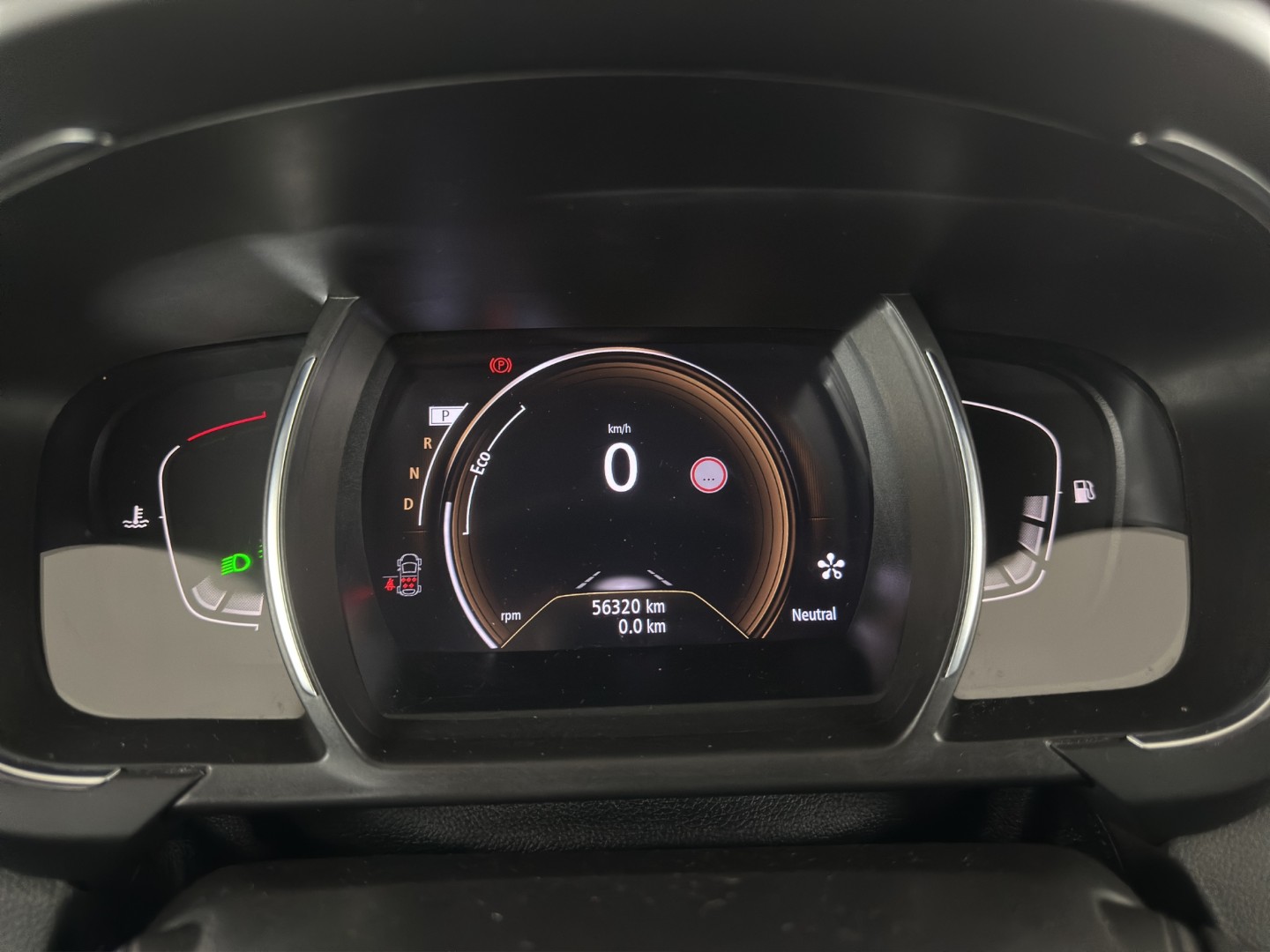 RENAULT Grand Scénic 1.3 16V Turbo Executive EDC-image-12