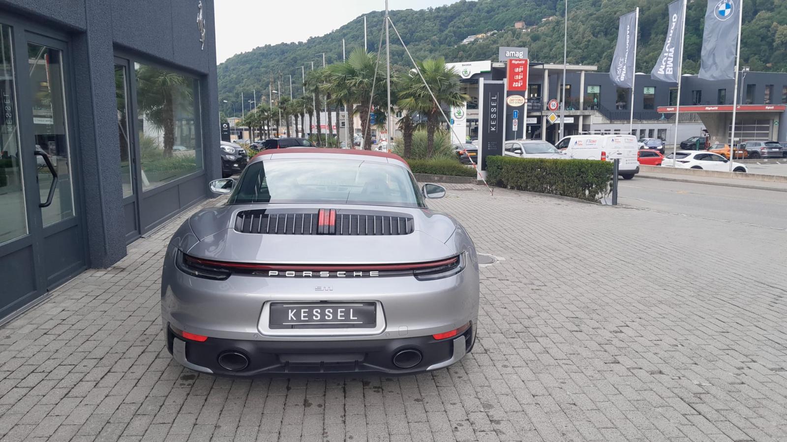 PORSCHE 911 Targa 4S-image-5
