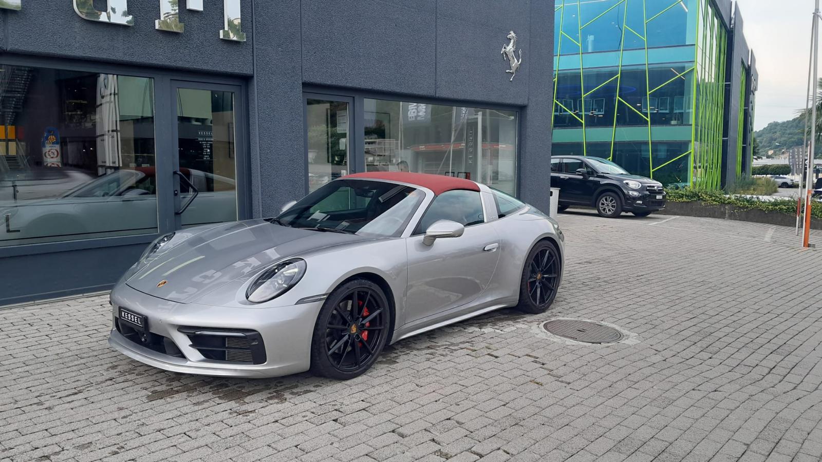 PORSCHE 911 Targa 4S-image-2