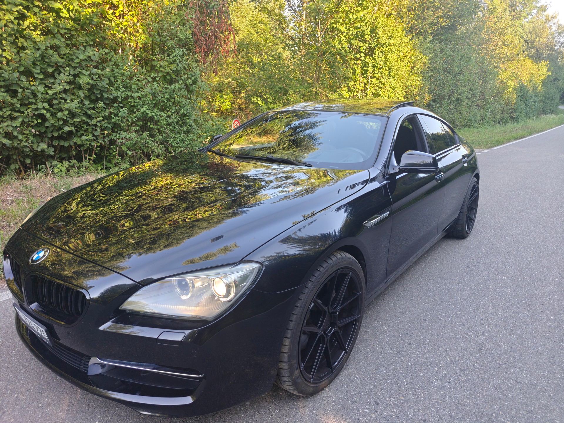 BMW 640i-image-9