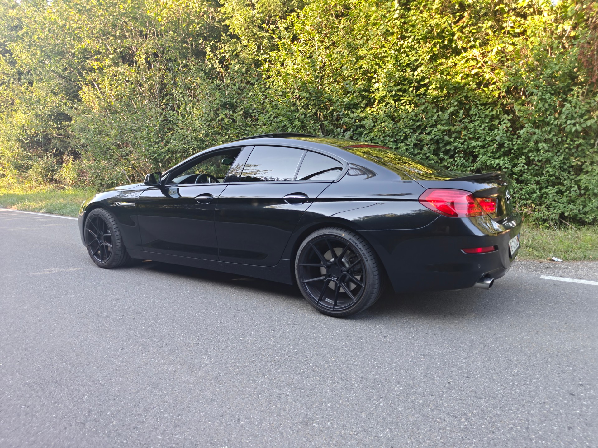 BMW 640i-image-8