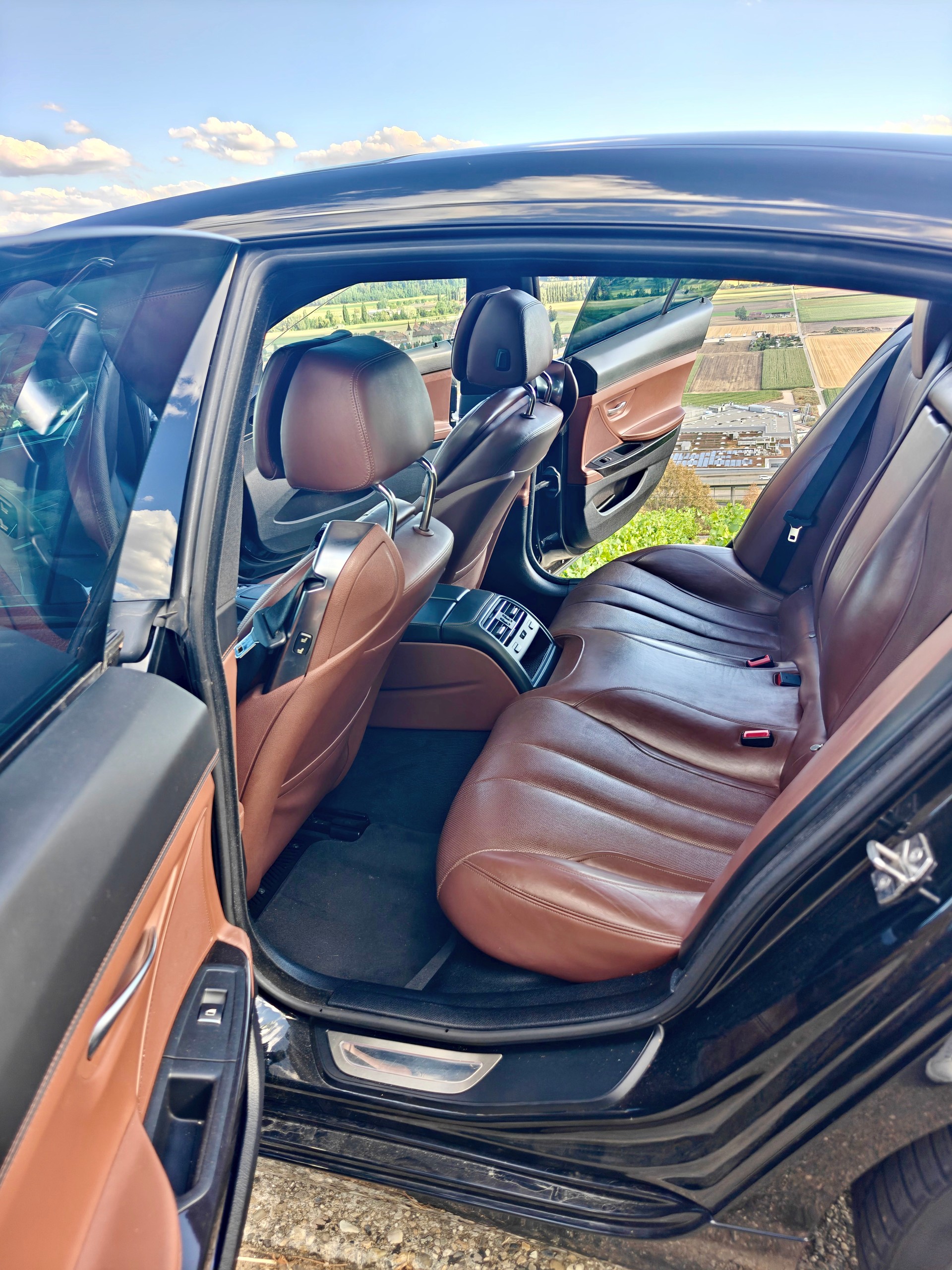 BMW 640i-image-15