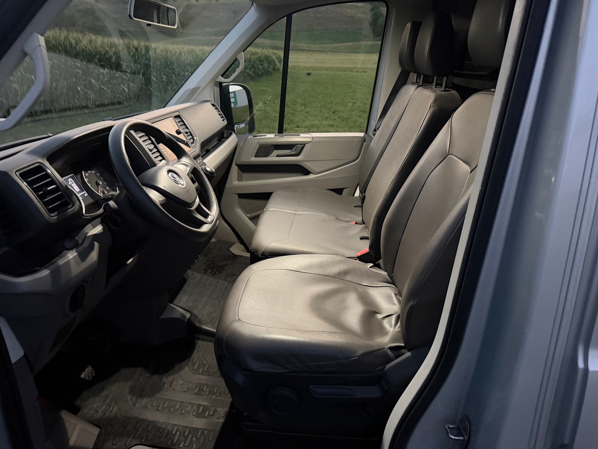 VW Crafter 35 2.0 BiTDI Entry L3 RWD-image-9