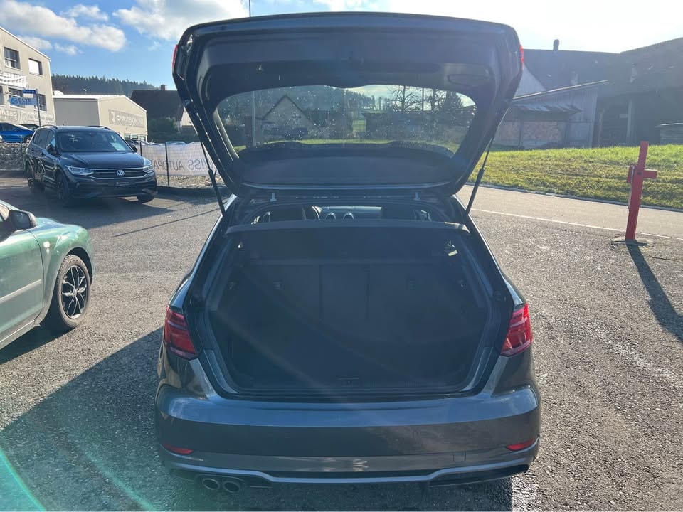 AUDI A3 Sportback 35 TFSI Design S-tronic-image-7