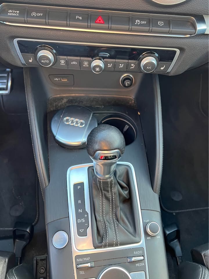 AUDI A3 Sportback 35 TFSI Design S-tronic-image-8