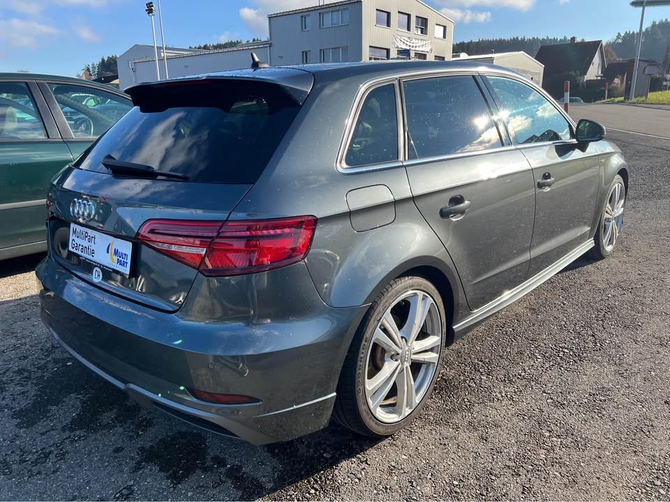 AUDI A3 Sportback 35 TFSI Design S-tronic-image-5
