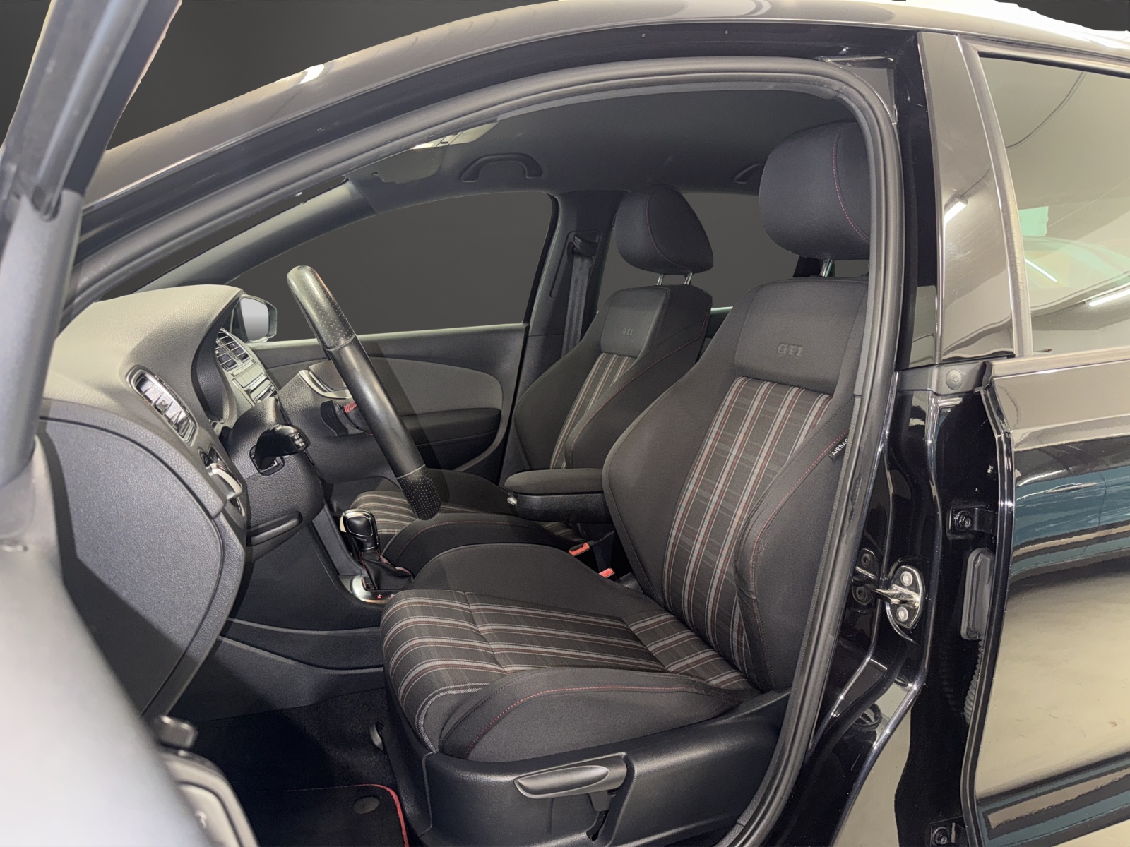 VW Polo 1.4 TSI GTI DSG-image-6