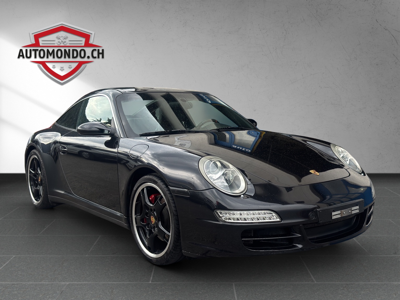 PORSCHE 911 Carrera 4S-image-1