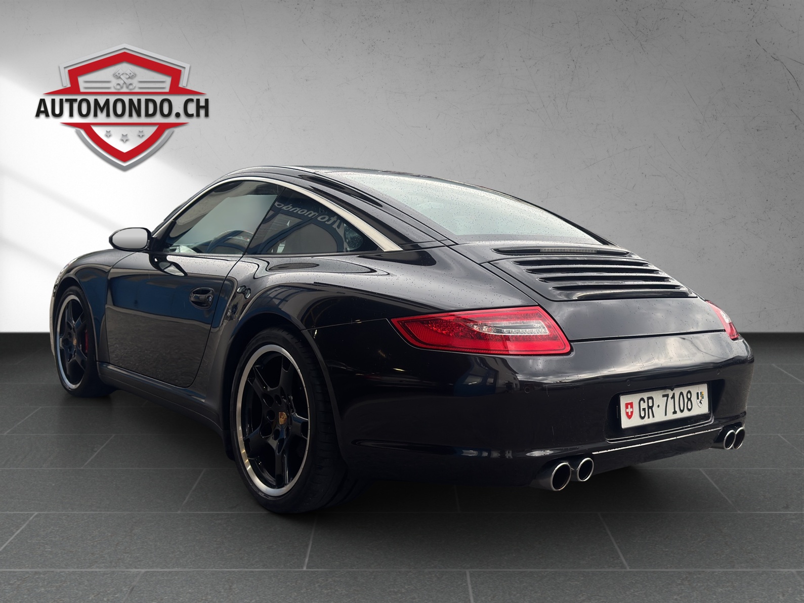 PORSCHE 911 Carrera 4S-image-3