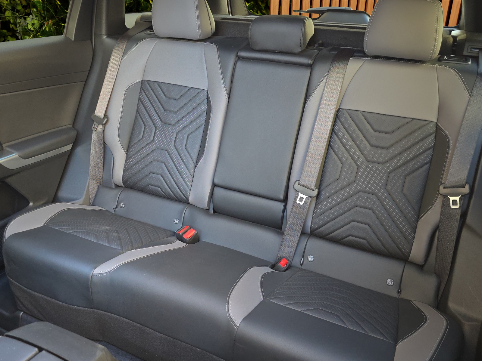 JEEP Compass Elektro 74kWh First Edition-image-11