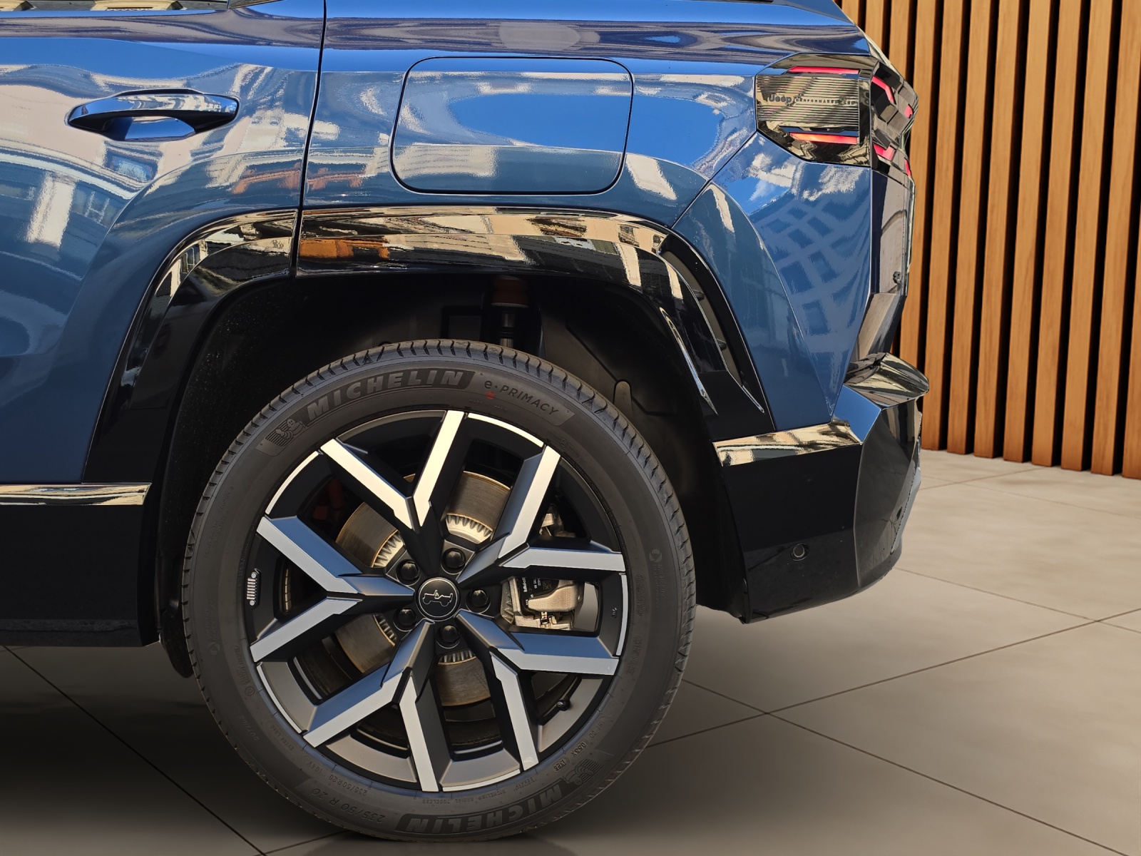 JEEP Compass Elektro 74kWh First Edition-image-21