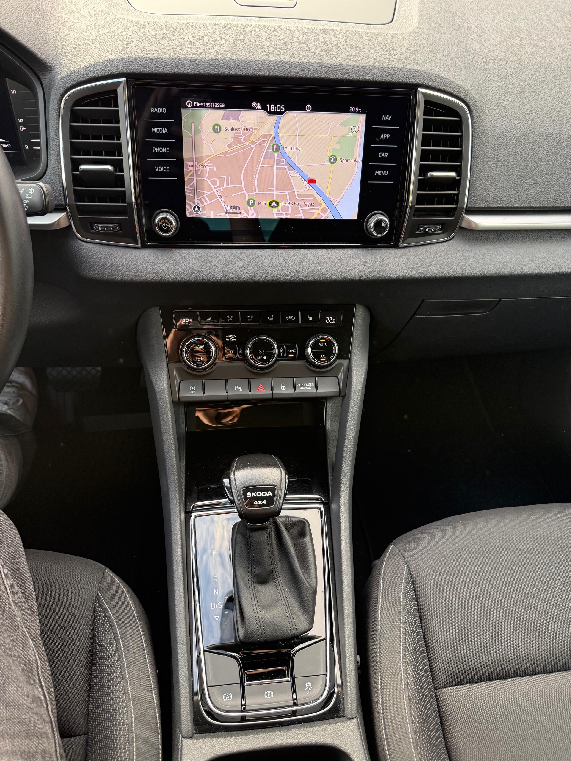 SKODA Karoq 2.0 TDI Ambition 4x4 DSG-image-17