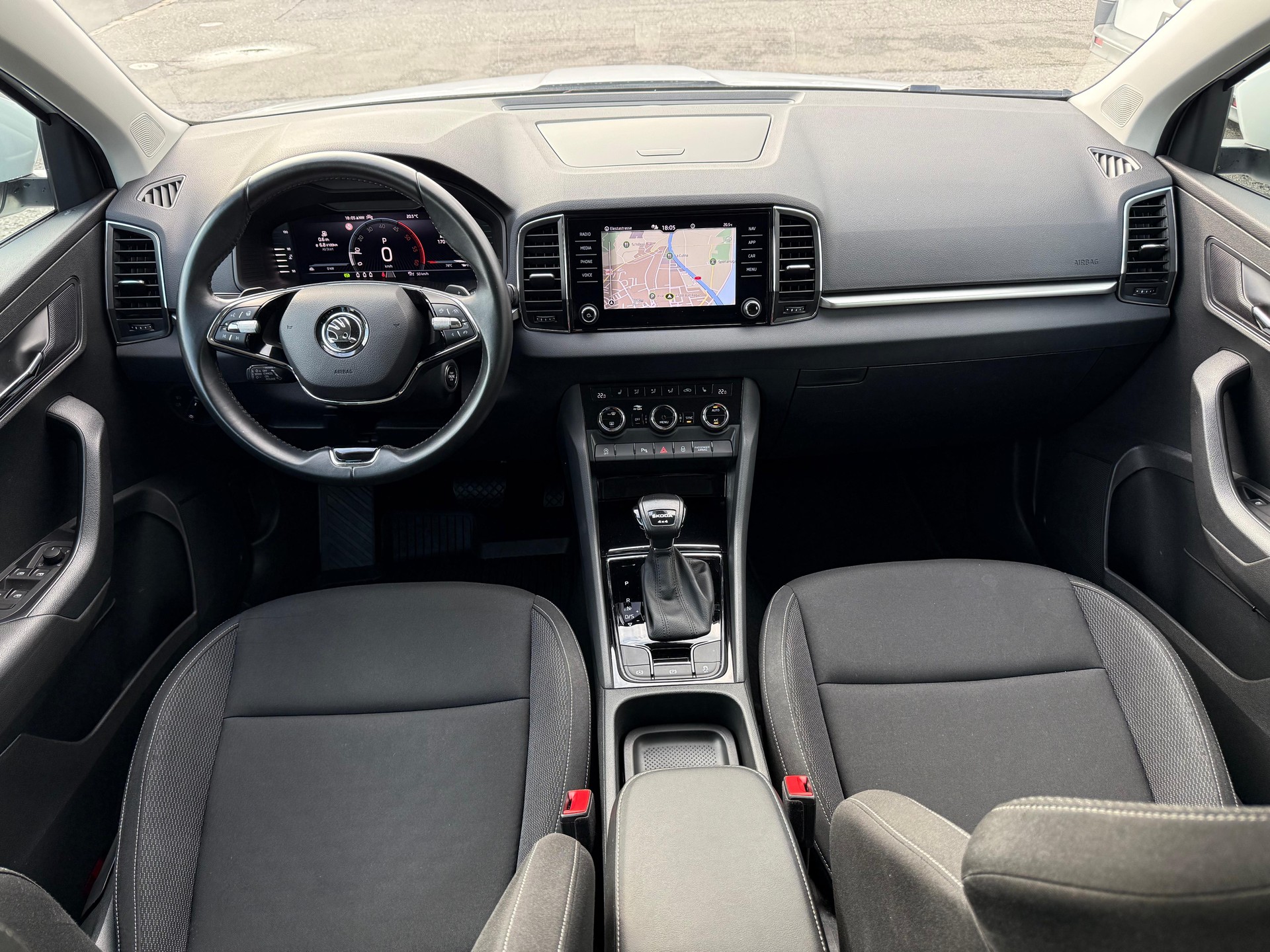 SKODA Karoq 2.0 TDI Ambition 4x4 DSG-image-14