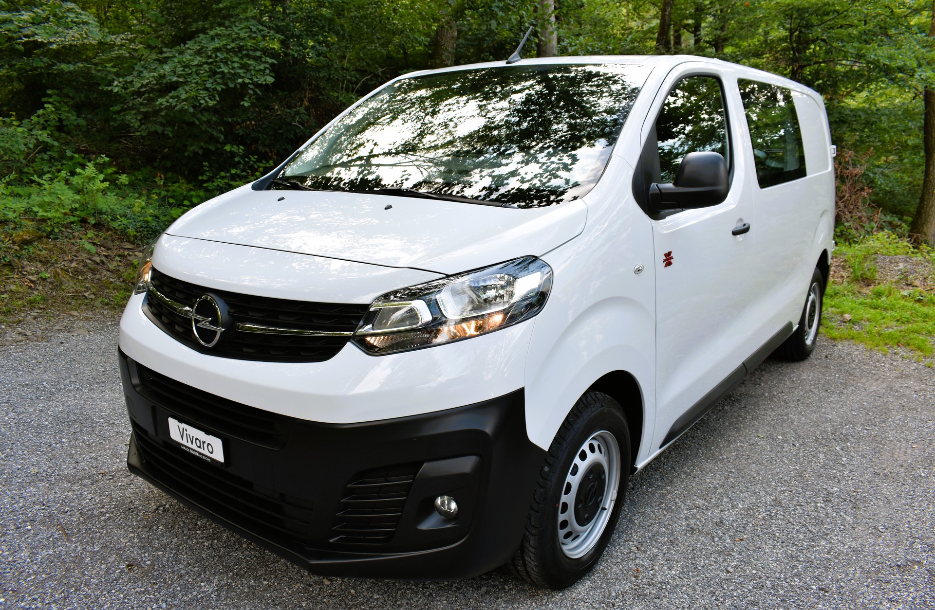 OPEL Vivaro Cargo 4x4 3.1t M 2.0 D 144 S/S-image-0