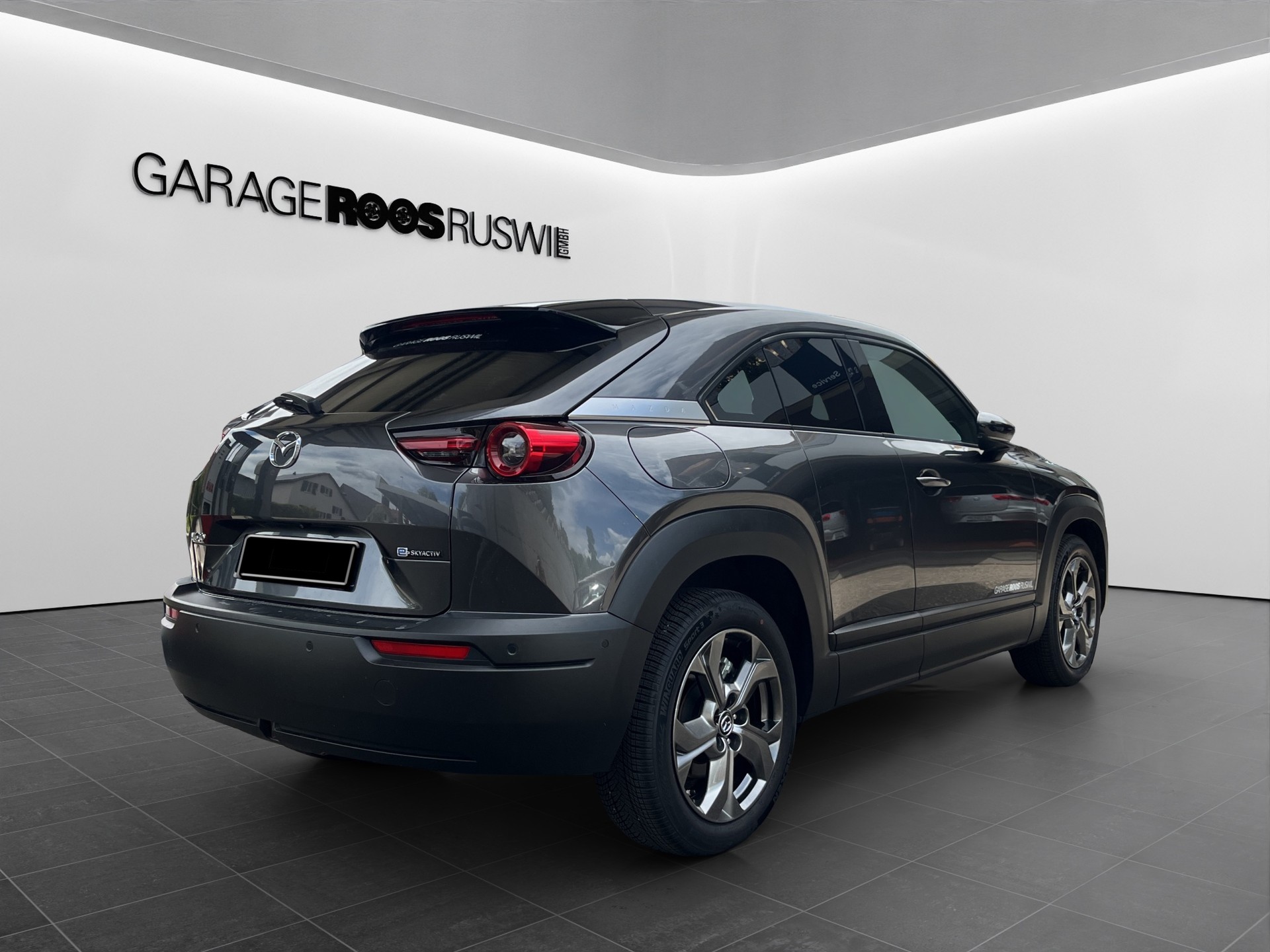 MAZDA MX-30 e-Skyactiv Revolution-image-6