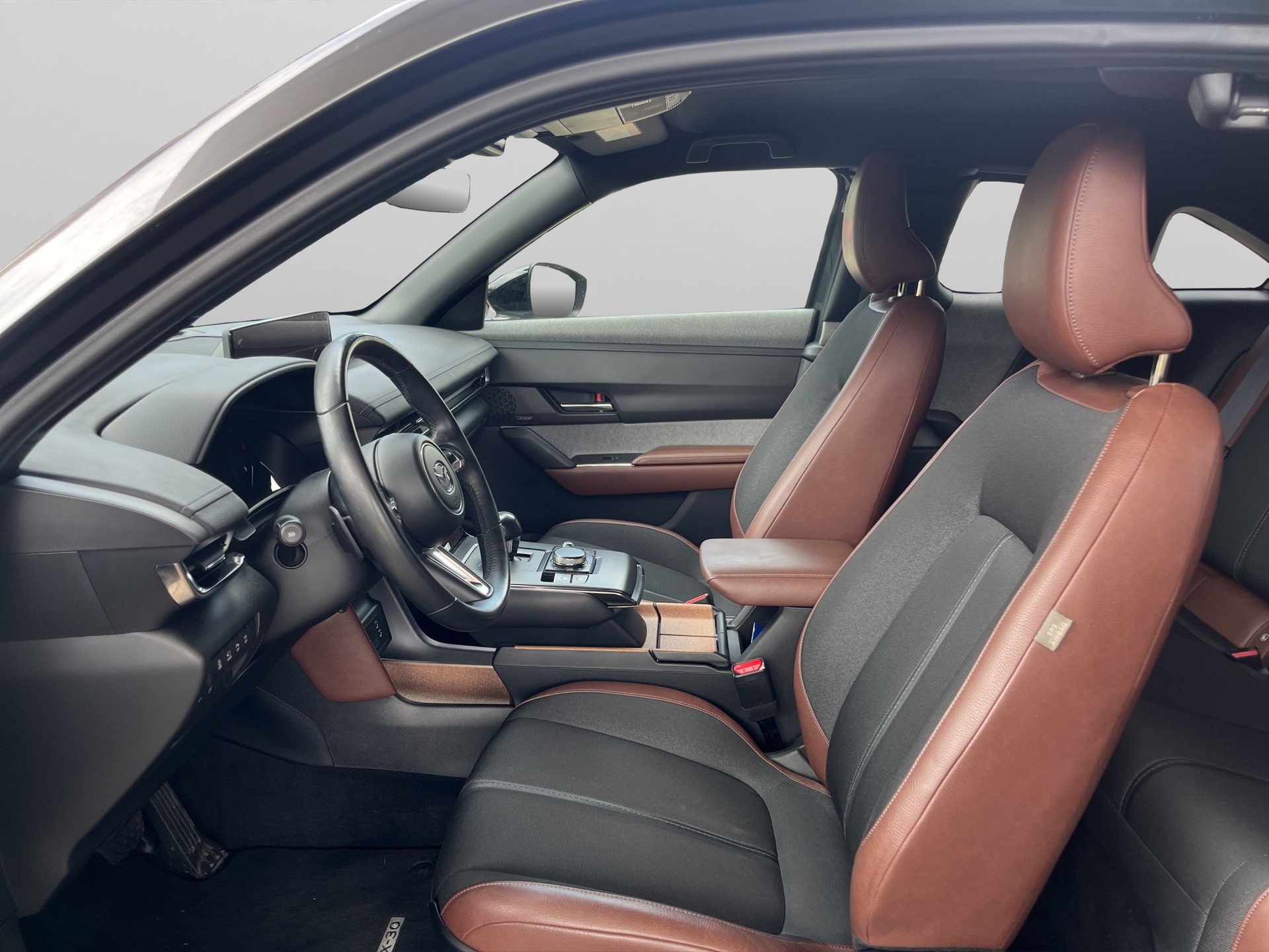 MAZDA MX-30 e-Skyactiv Revolution-image-10