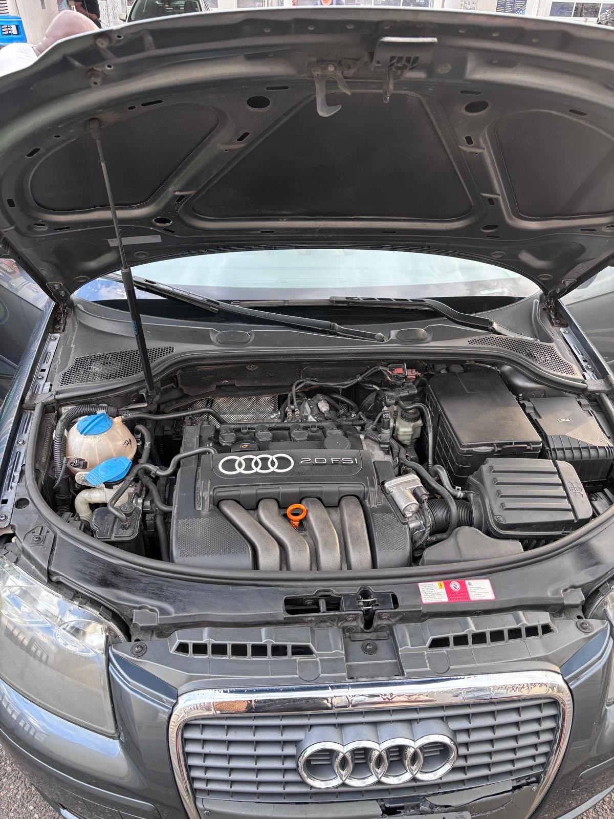 AUDI 2.0 16V FSI Ambition-image-1