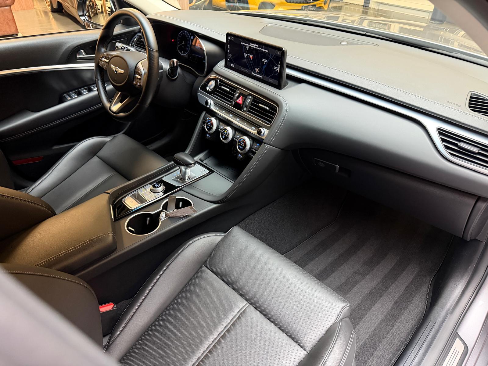 GENESIS G70 Shooting Brake 2.0T Premium-image-15