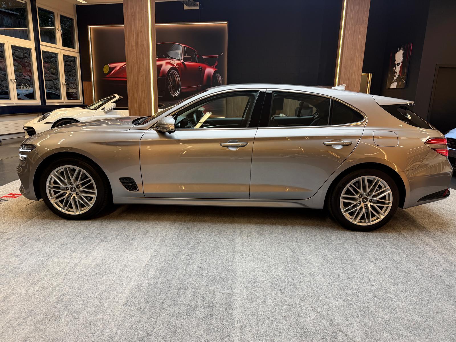 GENESIS G70 Shooting Brake 2.0T Premium-image-3