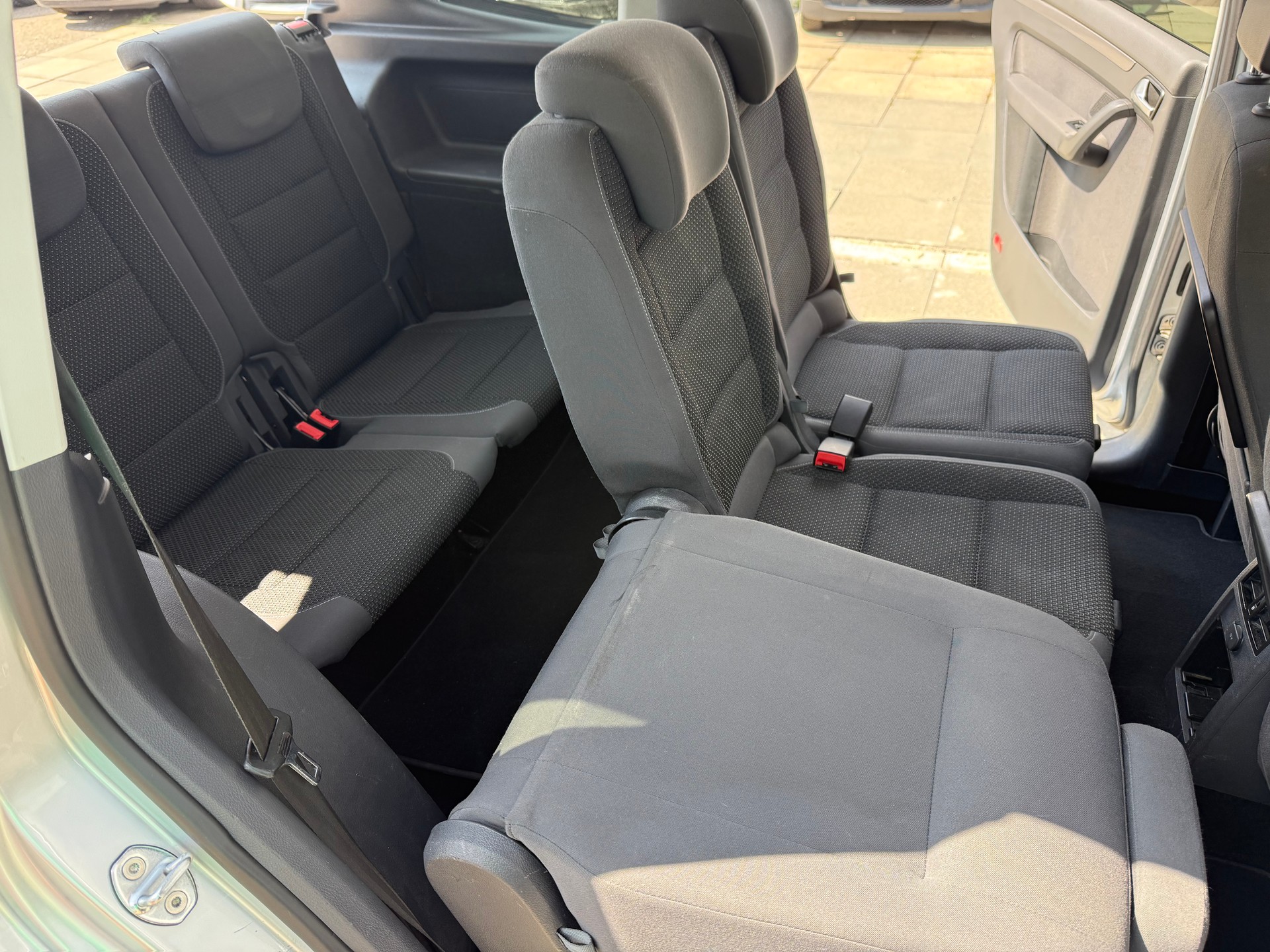 VW Touran 1.4 TSI 65th Edition DSG-image-13