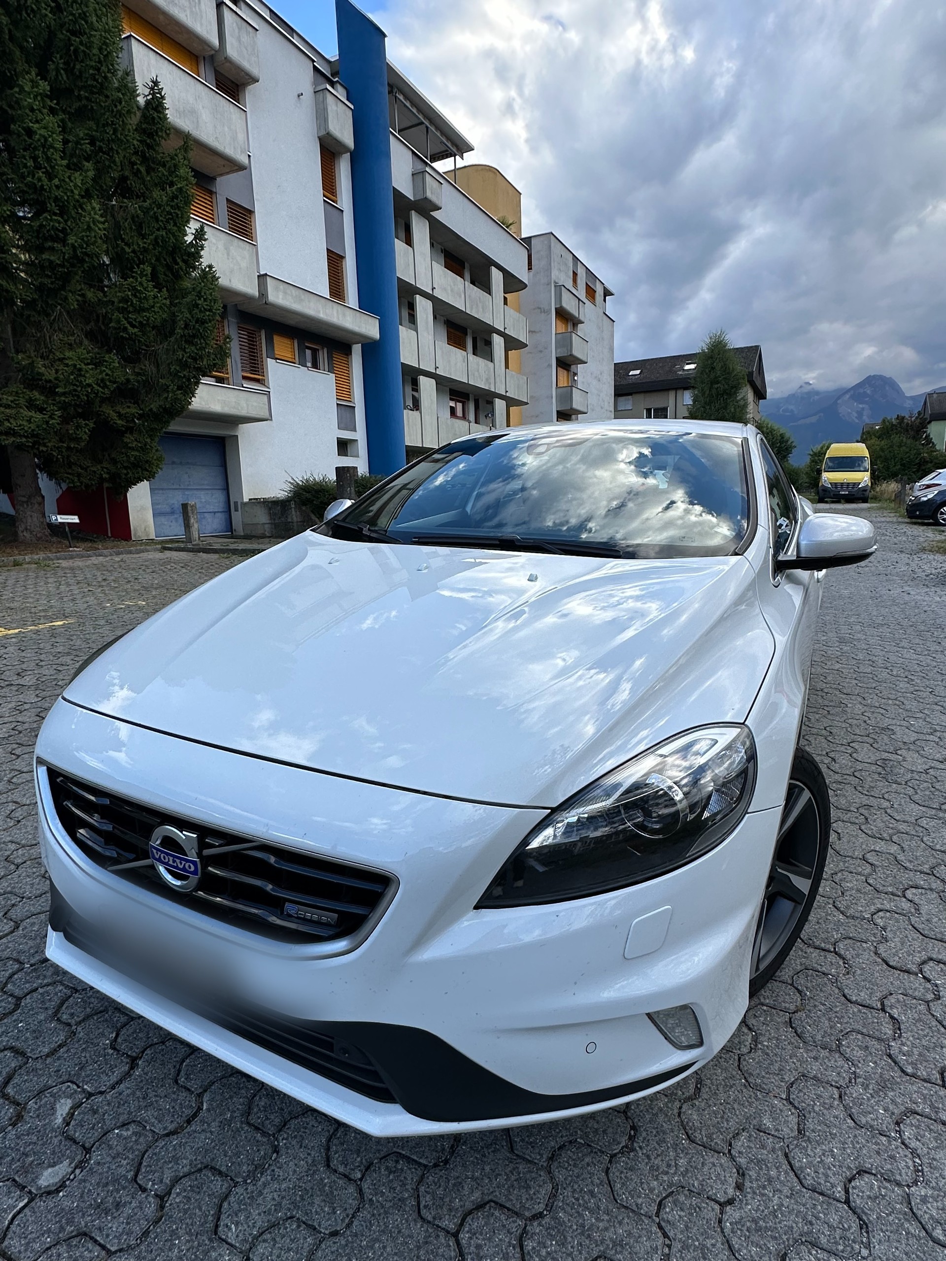 VOLVO 1.6 D2 Momentum S/S-image-1