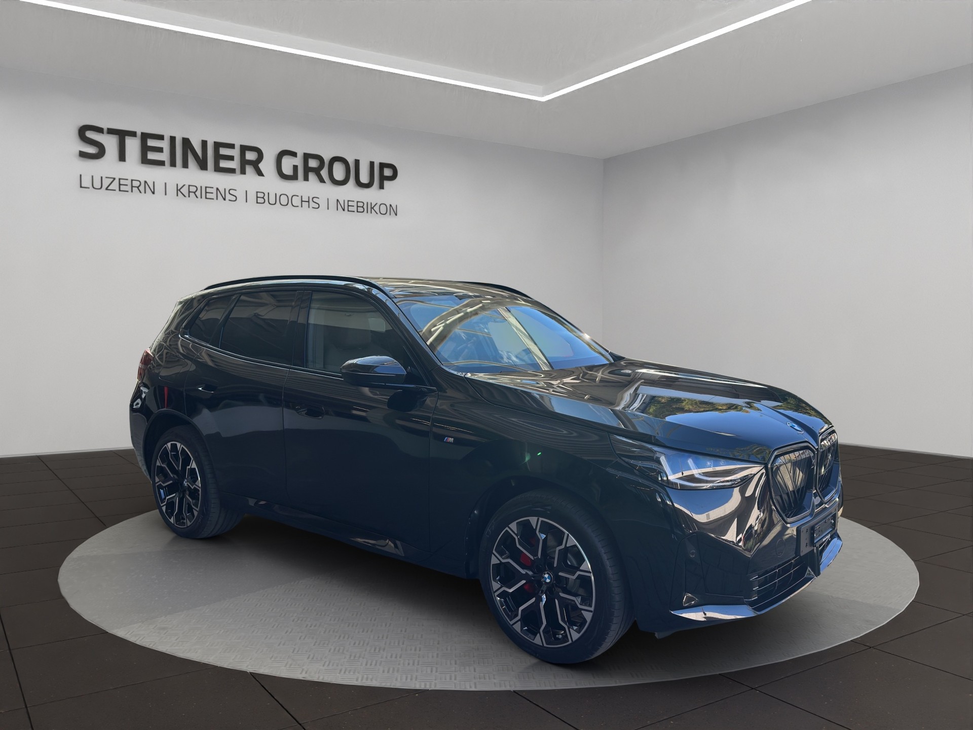 BMW X3 xDrive 30e M Sport Pro-showroom-element-2