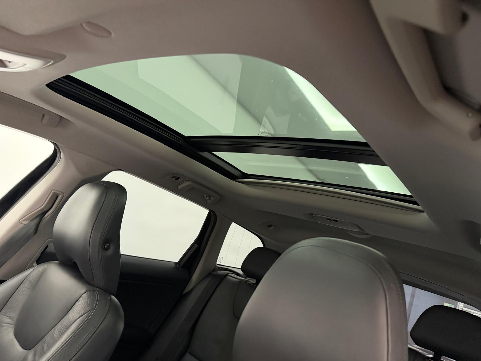 VOLVO XC60 2.4 D5 Summum AWD-image-14