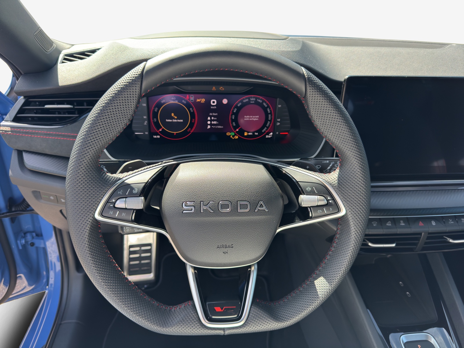 SKODA Octavia RS 30 Years Edition-image-9