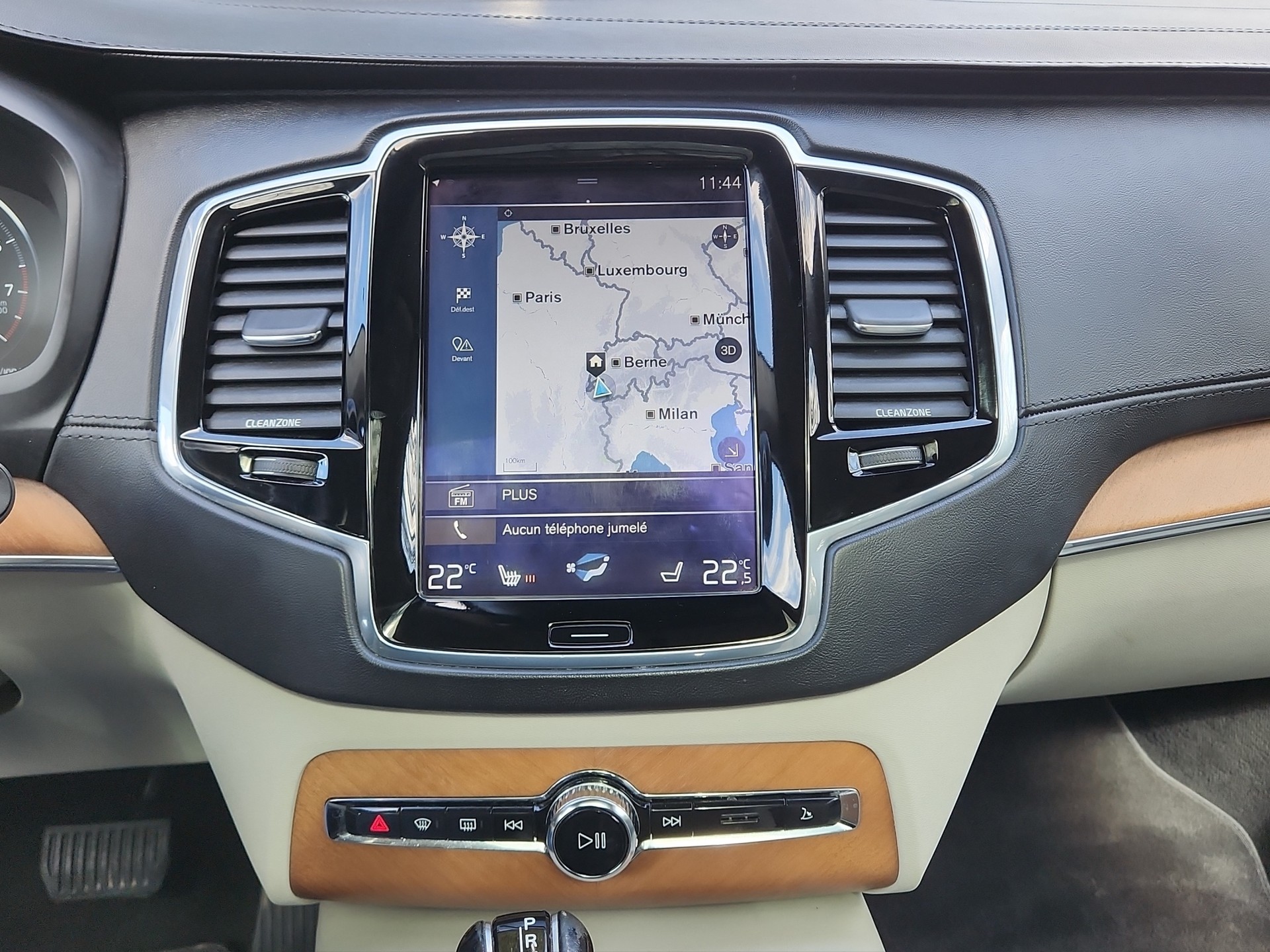 VOLVO XC90 T6 AWD Momentum Geartronic-image-13