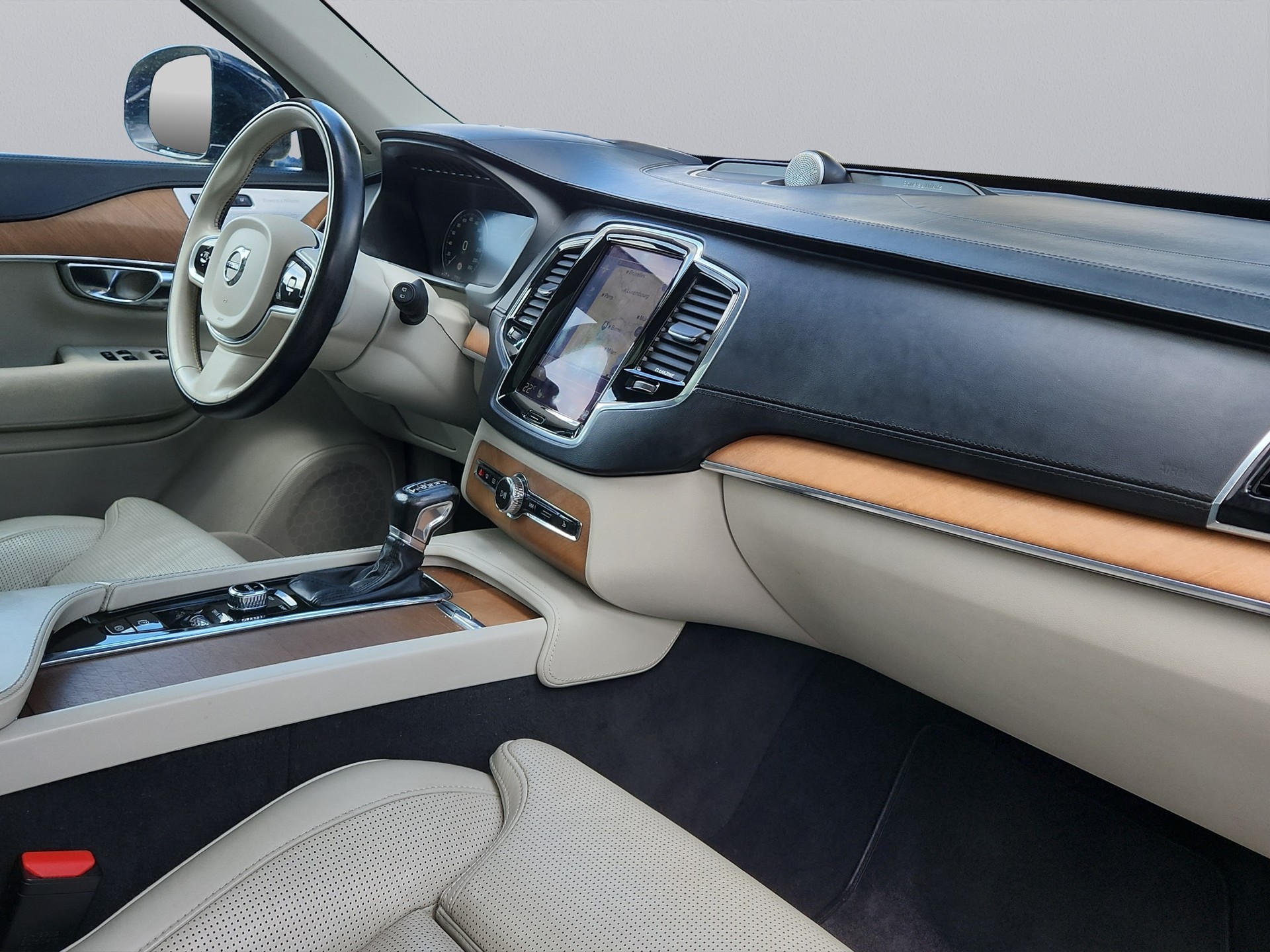 VOLVO XC90 T6 AWD Momentum Geartronic-image-16