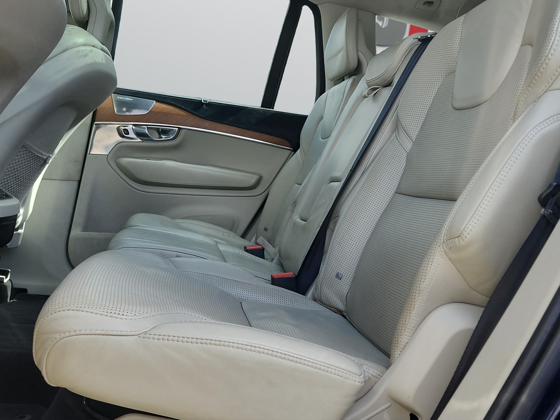 VOLVO XC90 T6 AWD Momentum Geartronic-image-15