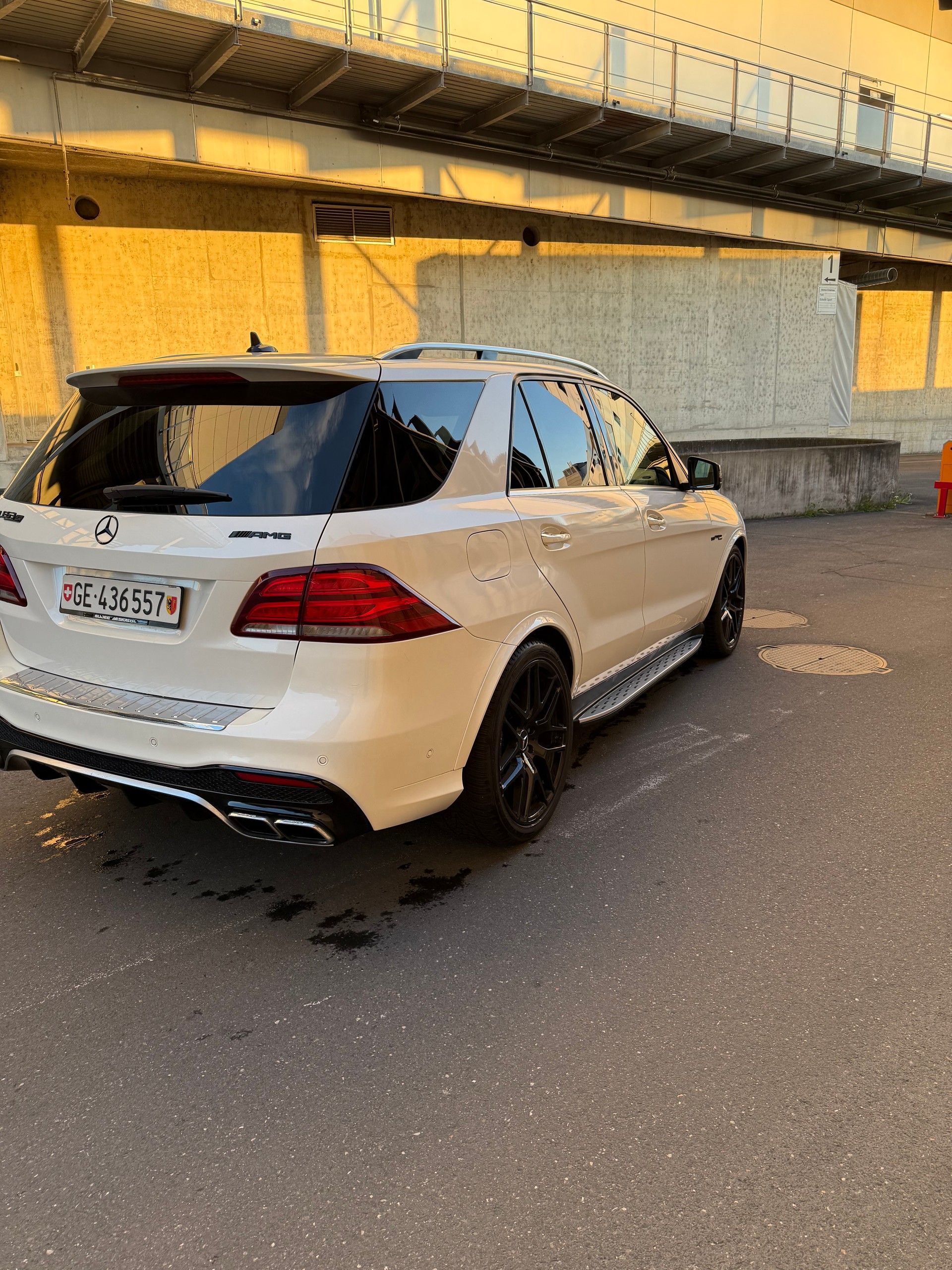 MERCEDES-BENZ GLE 63 V8 S AMG-image-4
