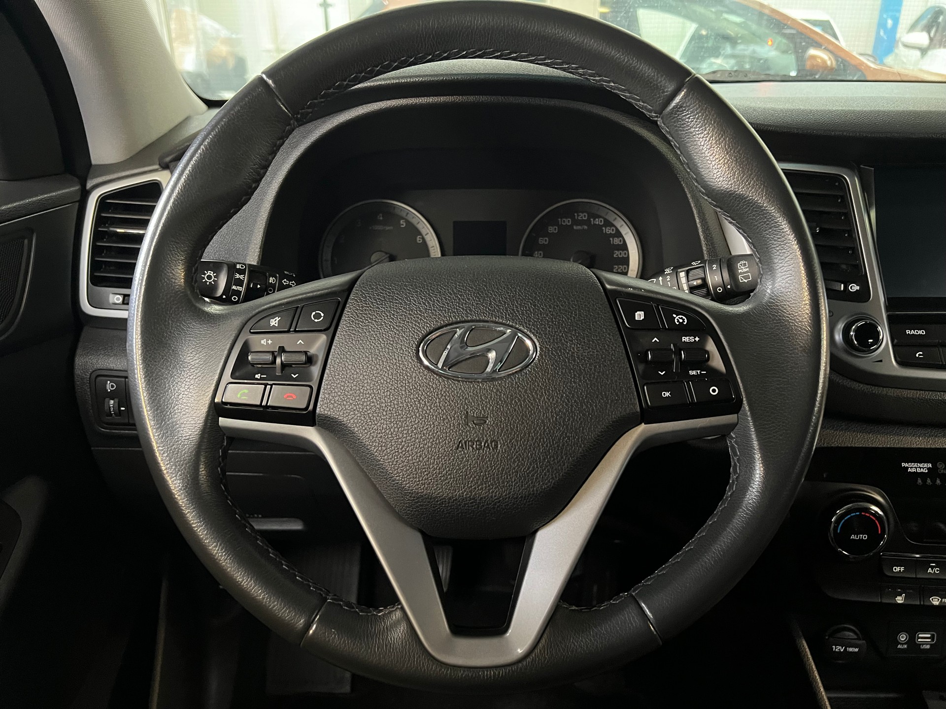 HYUNDAI 1.6i Style-image-6