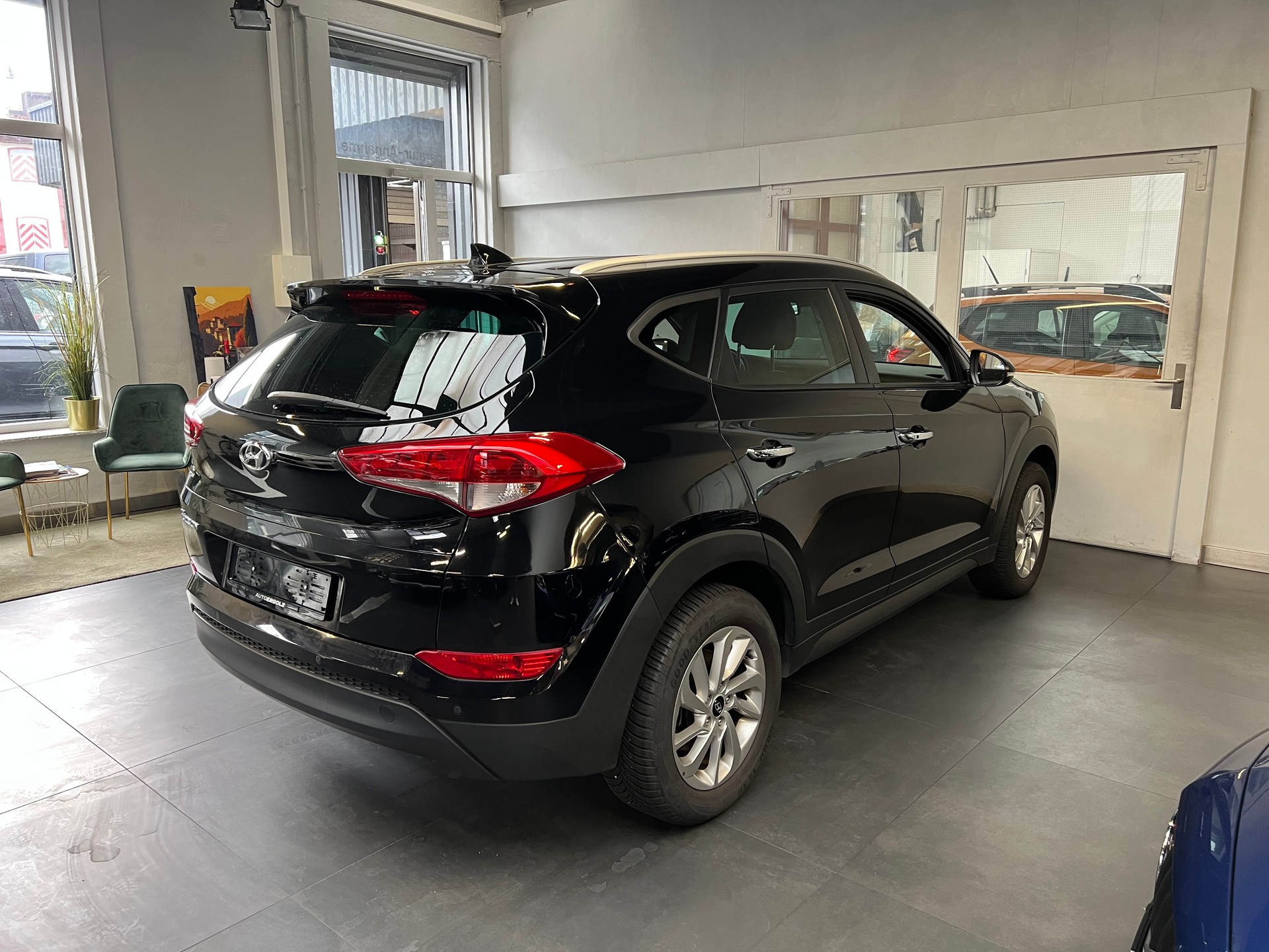 HYUNDAI 1.6i Style-image-3