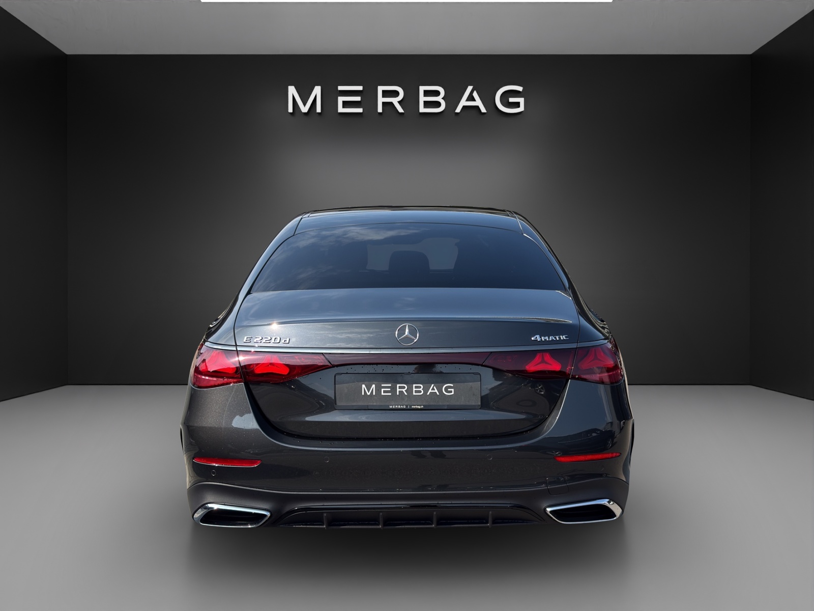 MERCEDES-BENZ E 220 d 4Matic 9G-Tronic-image-3