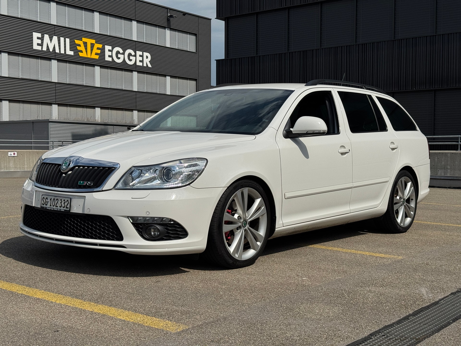 SKODA 2.0 TFSI 240Ps ABT-image-0