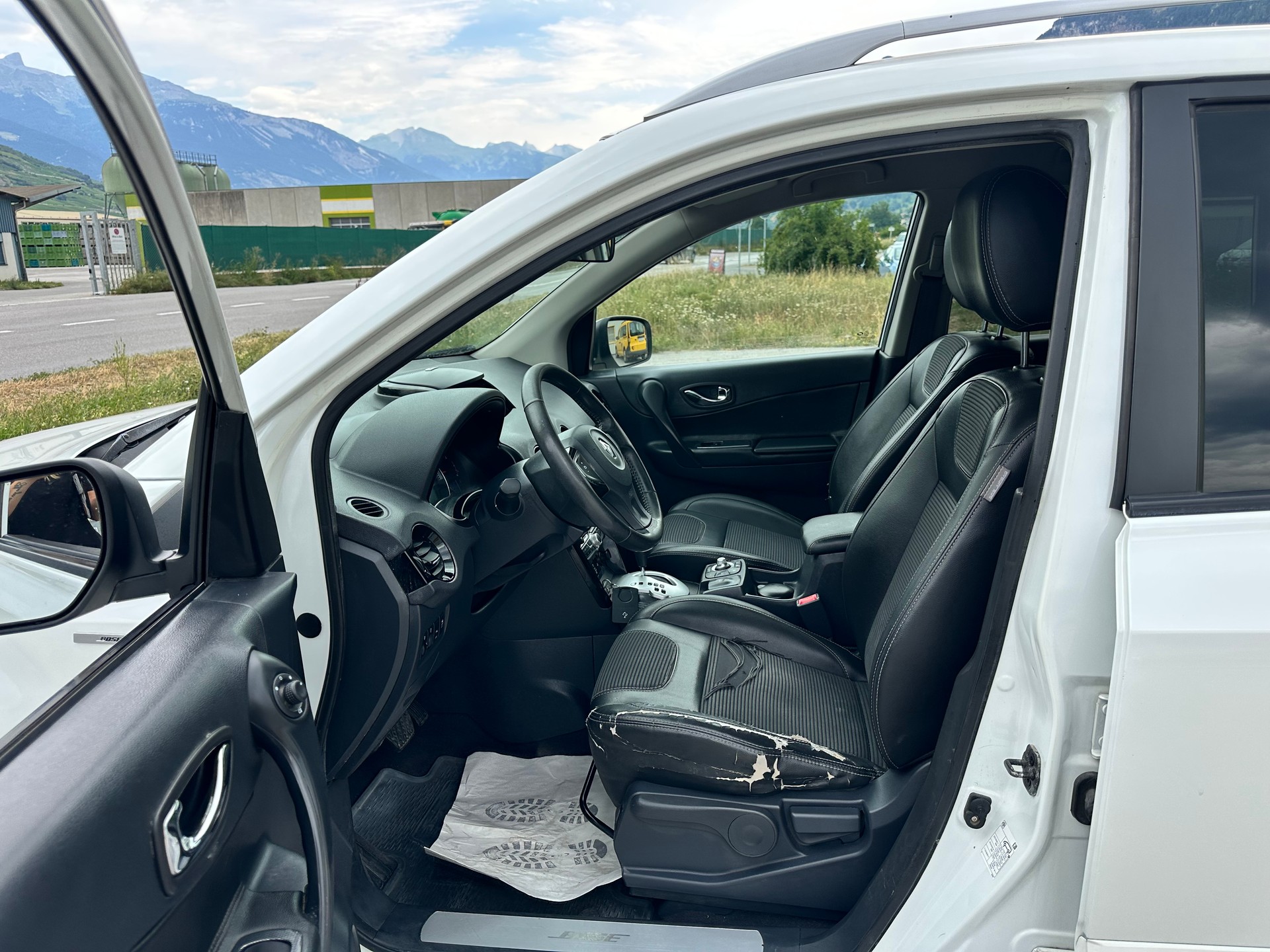 RENAULT Koleos 2.0 dCi Bose 4x4 Automatic-image-7