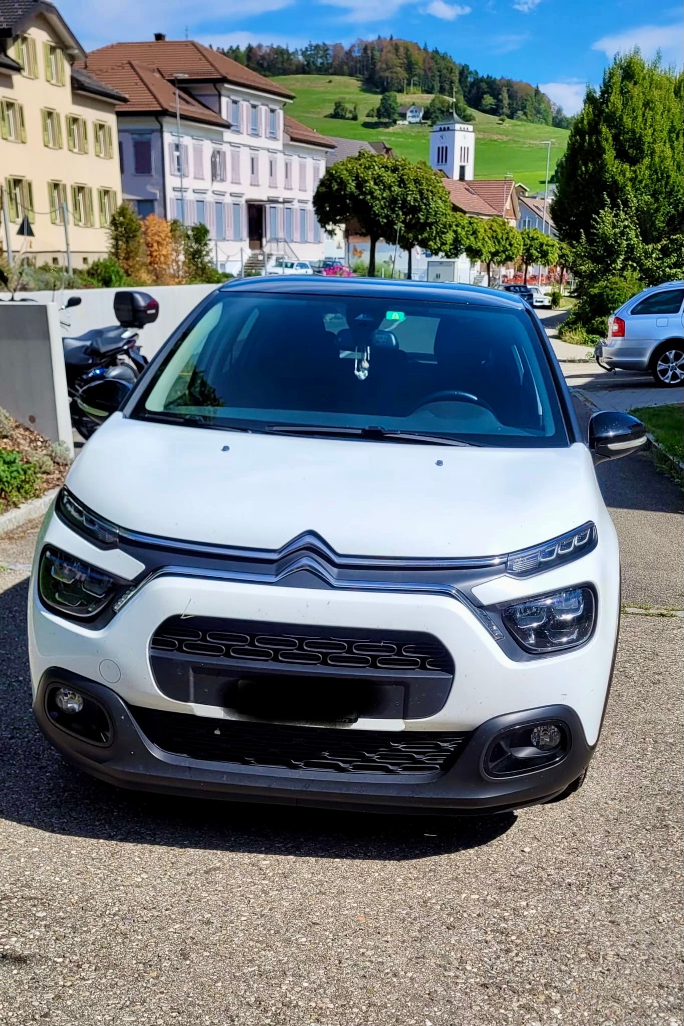 CITROEN 1.2 PureTech Shine-image-2