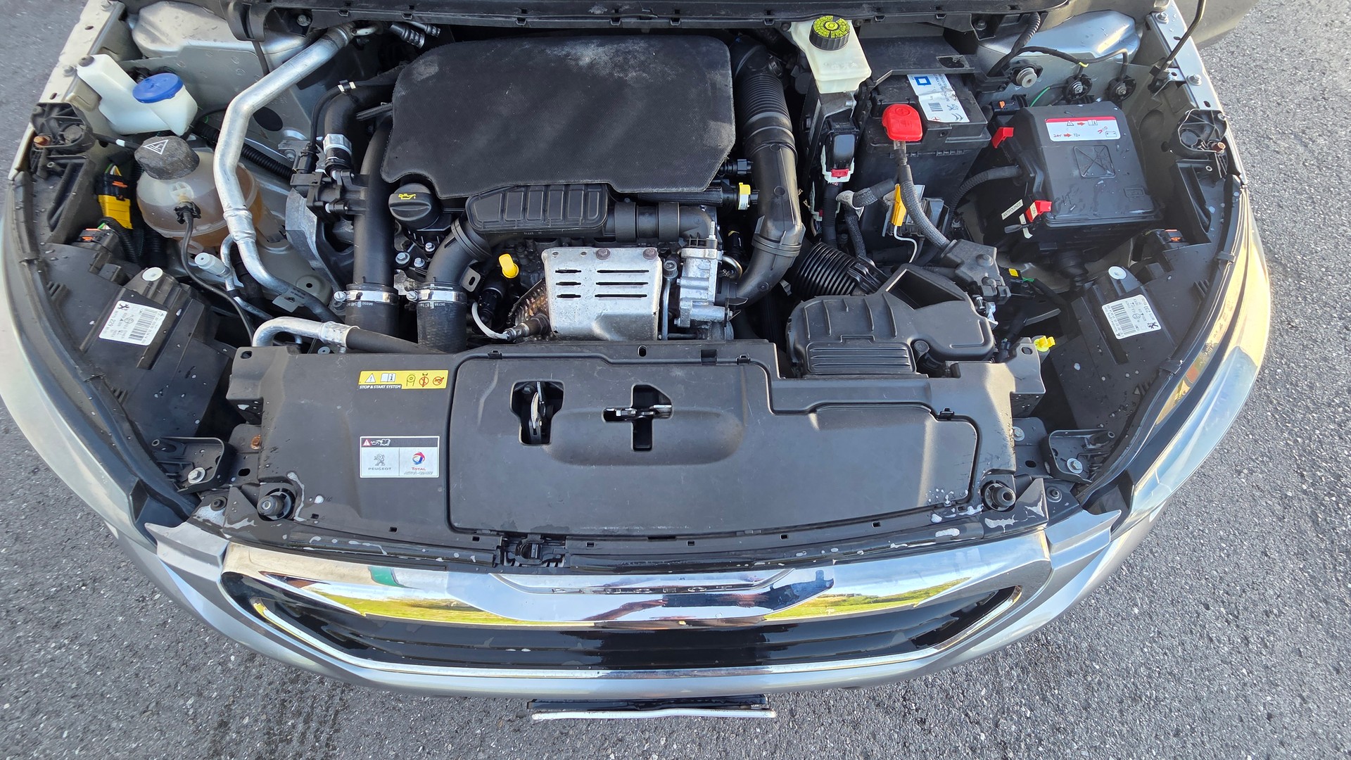 PEUGEOT 308 SW 1.2 THP Business-image-14