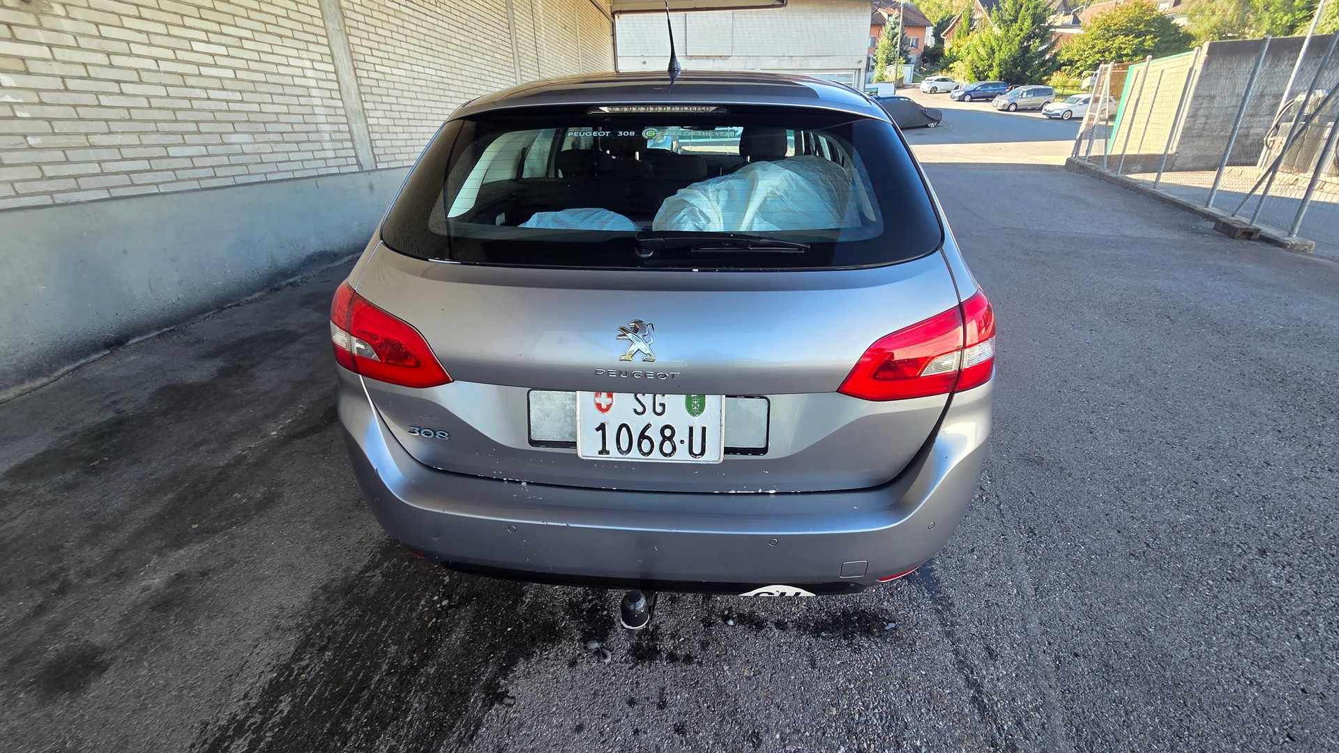 PEUGEOT 308 SW 1.2 THP Business-image-4