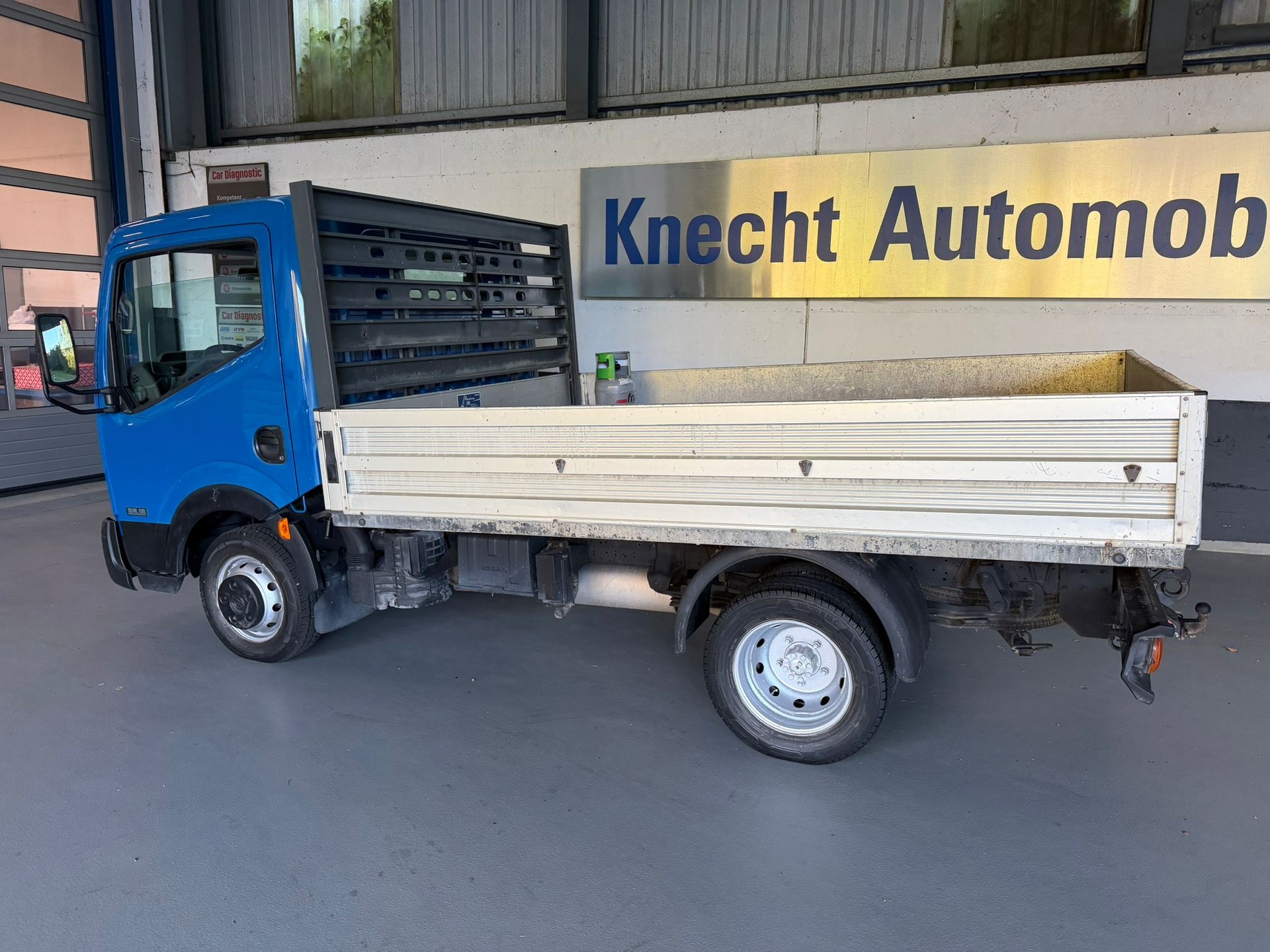 NISSAN Cabstar Brücke 35.13-showroom-element-3