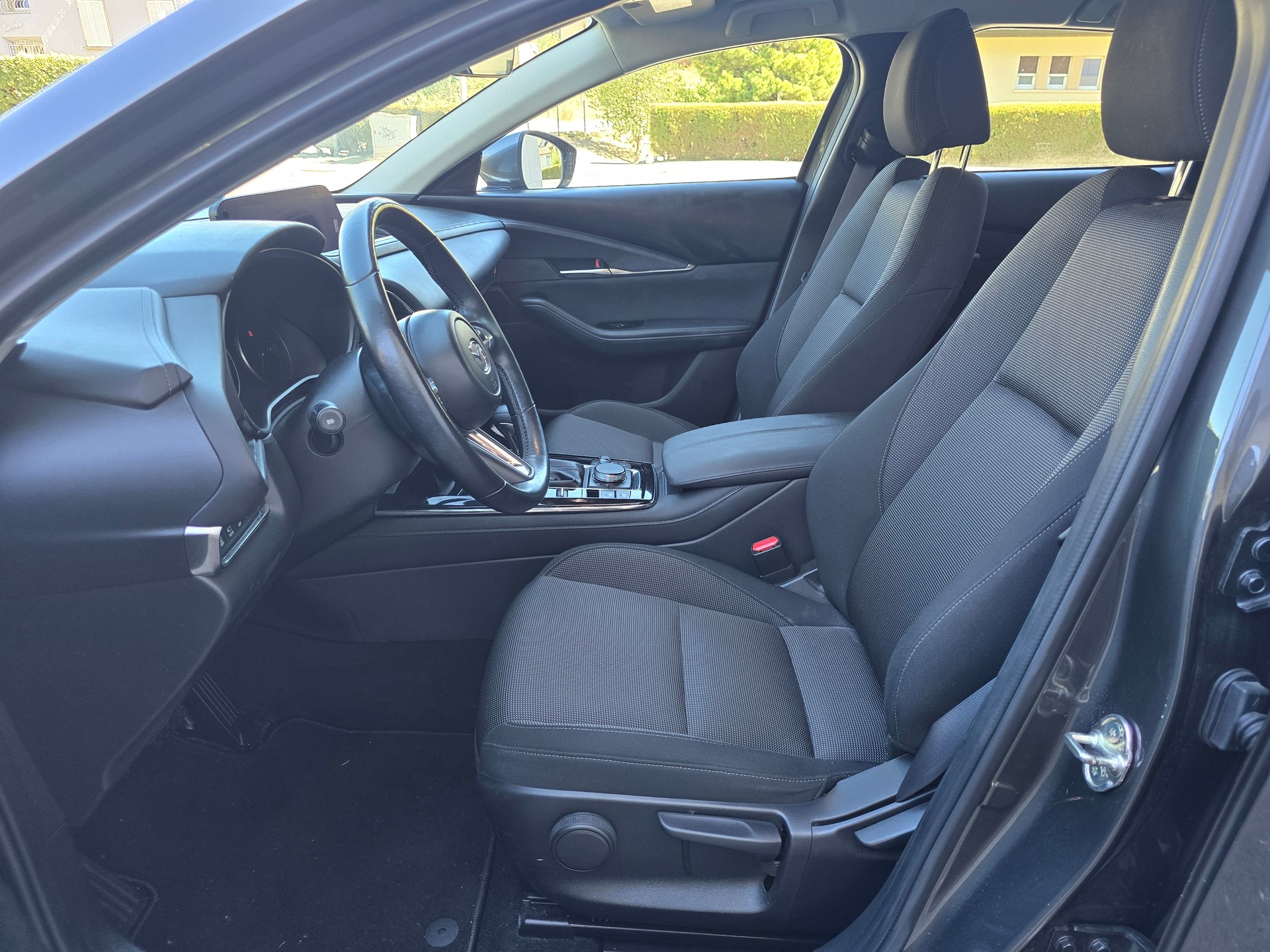 MAZDA CX-30 SKYACTIV-X 186 M Hybrid AWD Revolution Automat-image-9