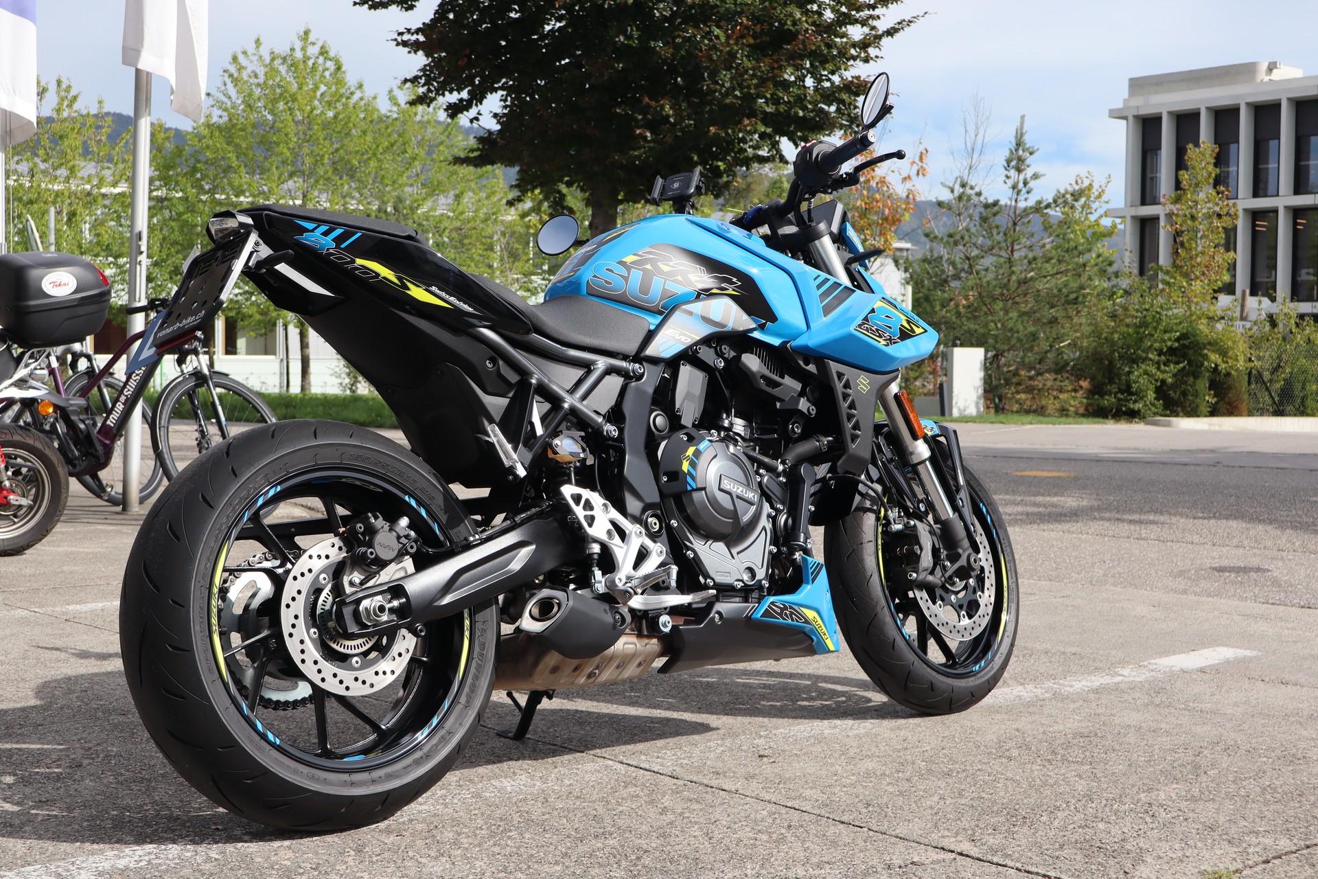 SUZUKI GSX-8S EVO-showroom-element-2