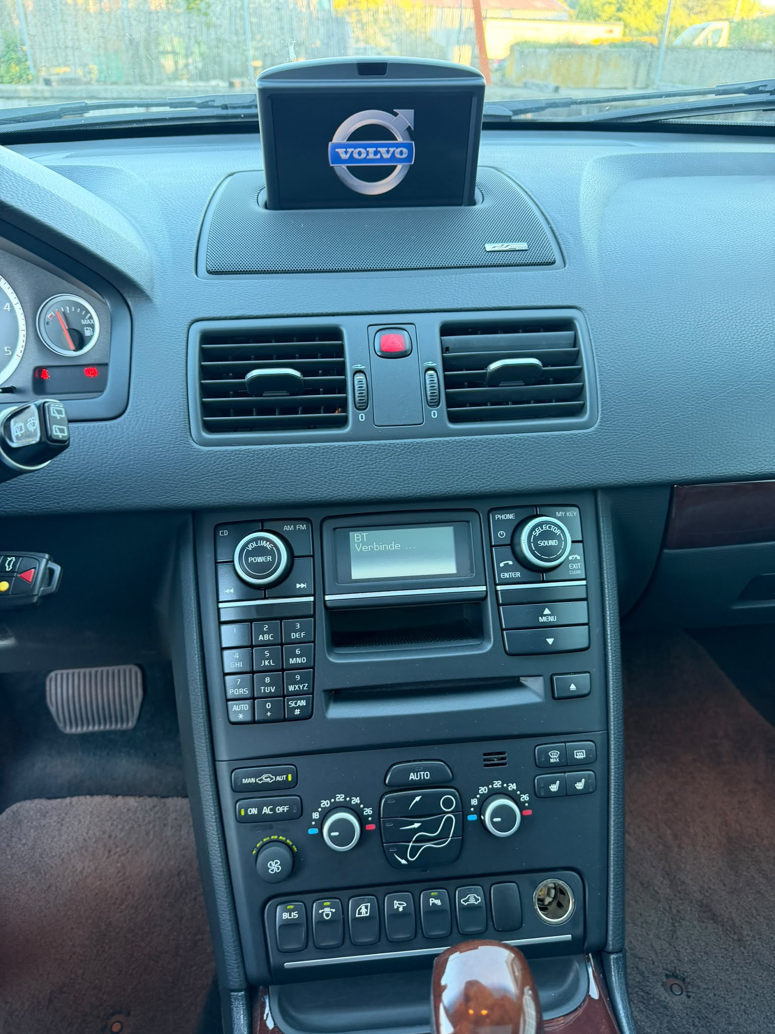 VOLVO XC90 D5 AWD Executive Geartronic-image-5
