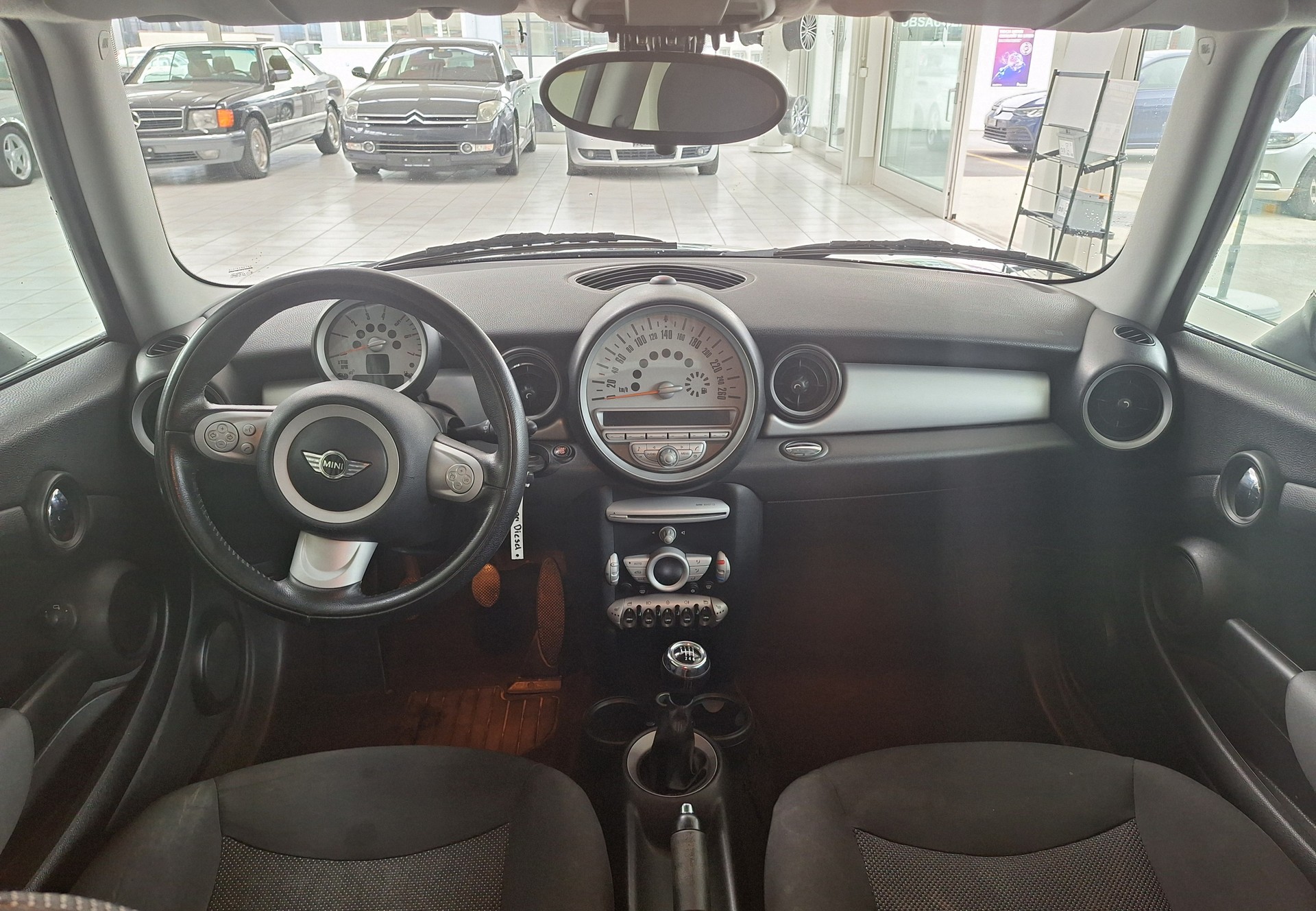 MINI COOPER-image-7
