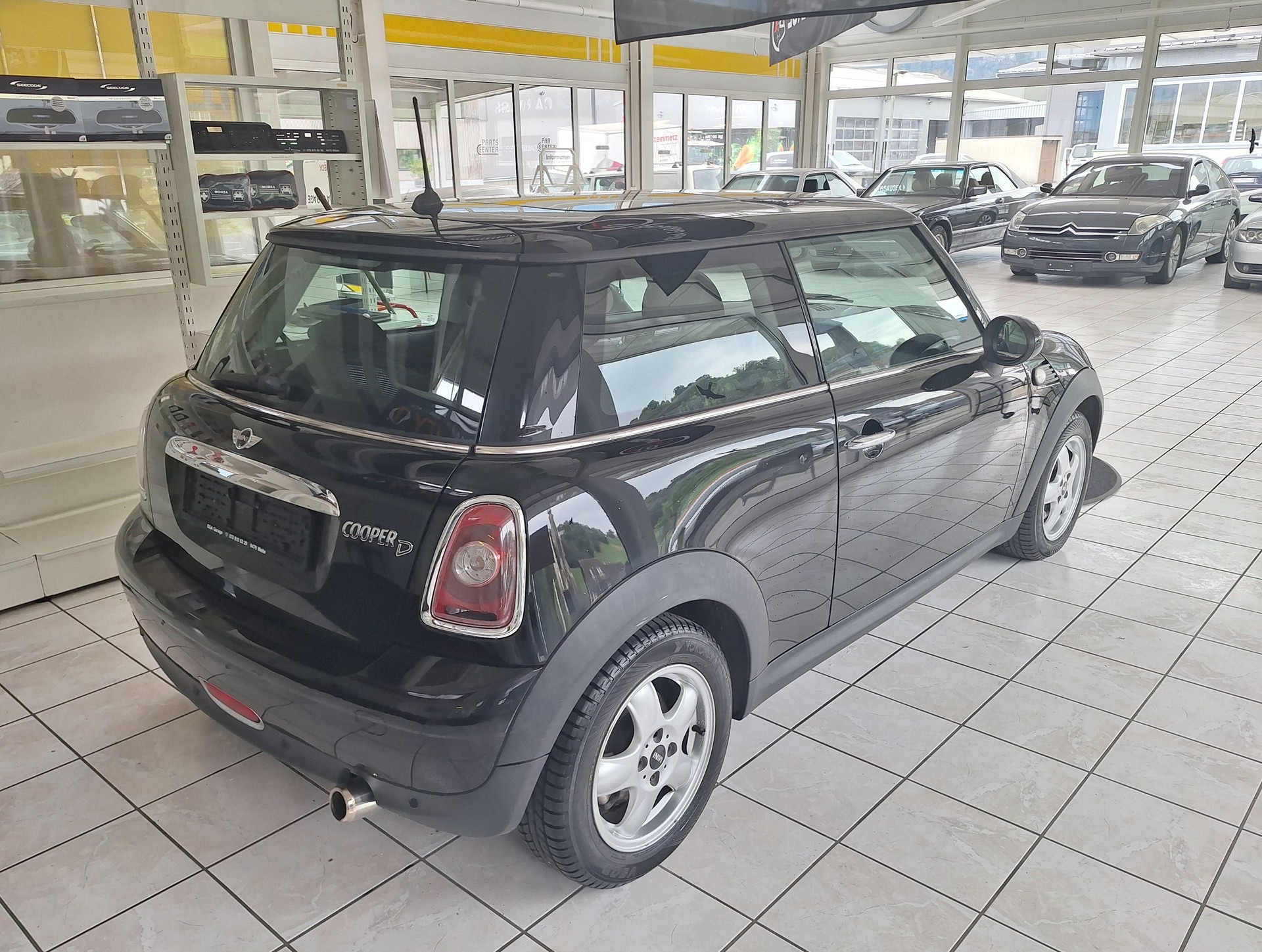 MINI COOPER-image-4