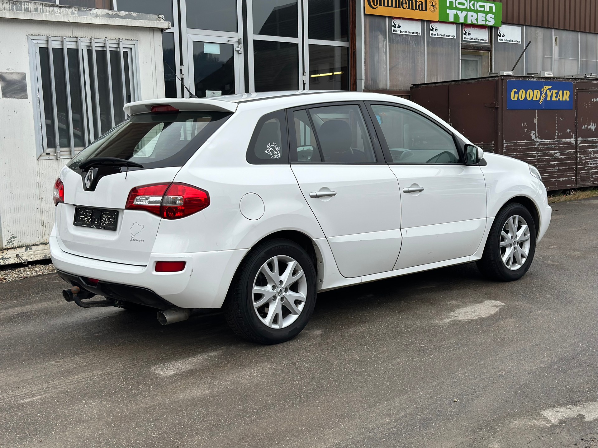 RENAULT Koleos 2.5 Expression 4x4-image-2