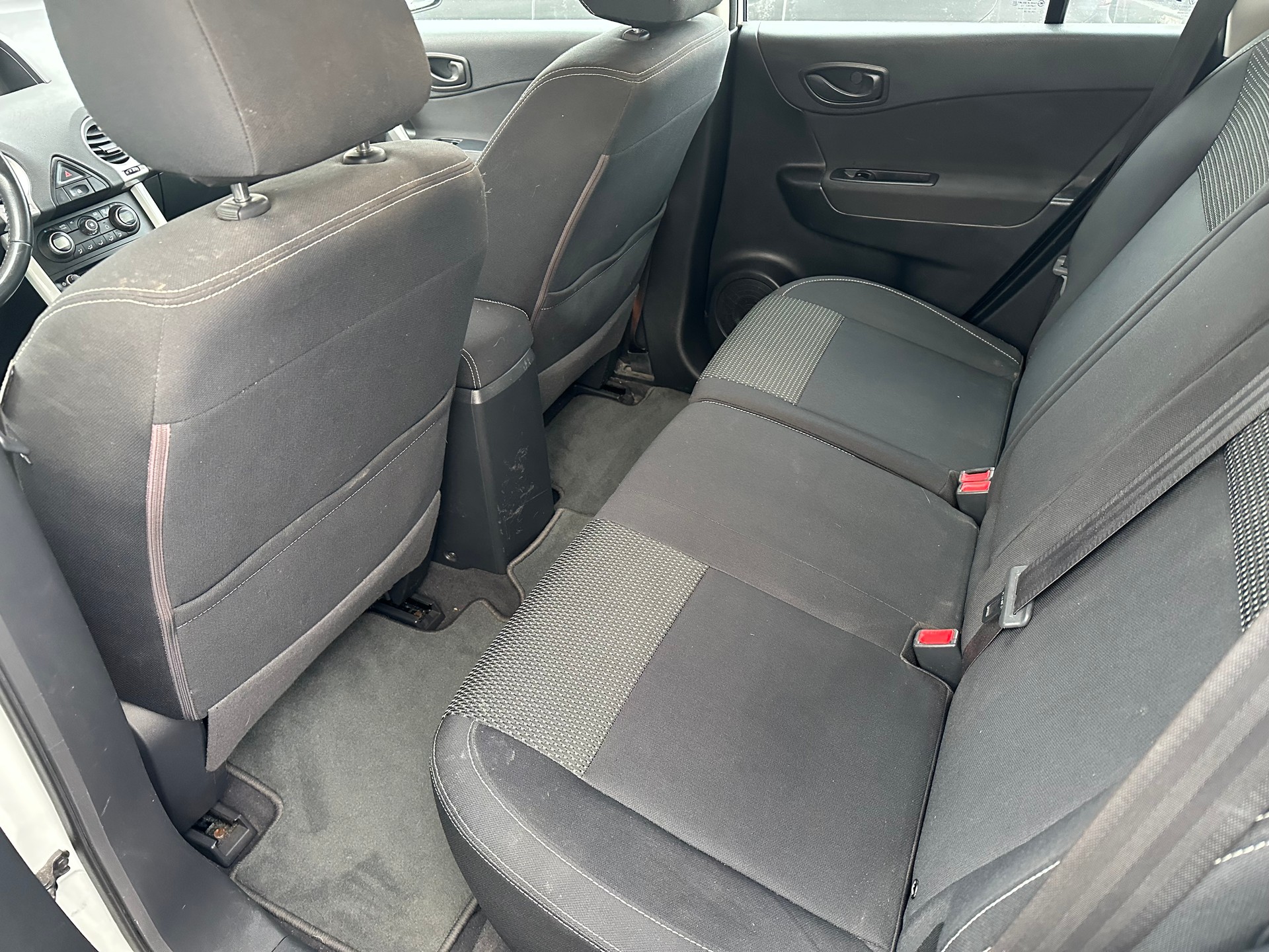 RENAULT Koleos 2.5 Expression 4x4-image-11